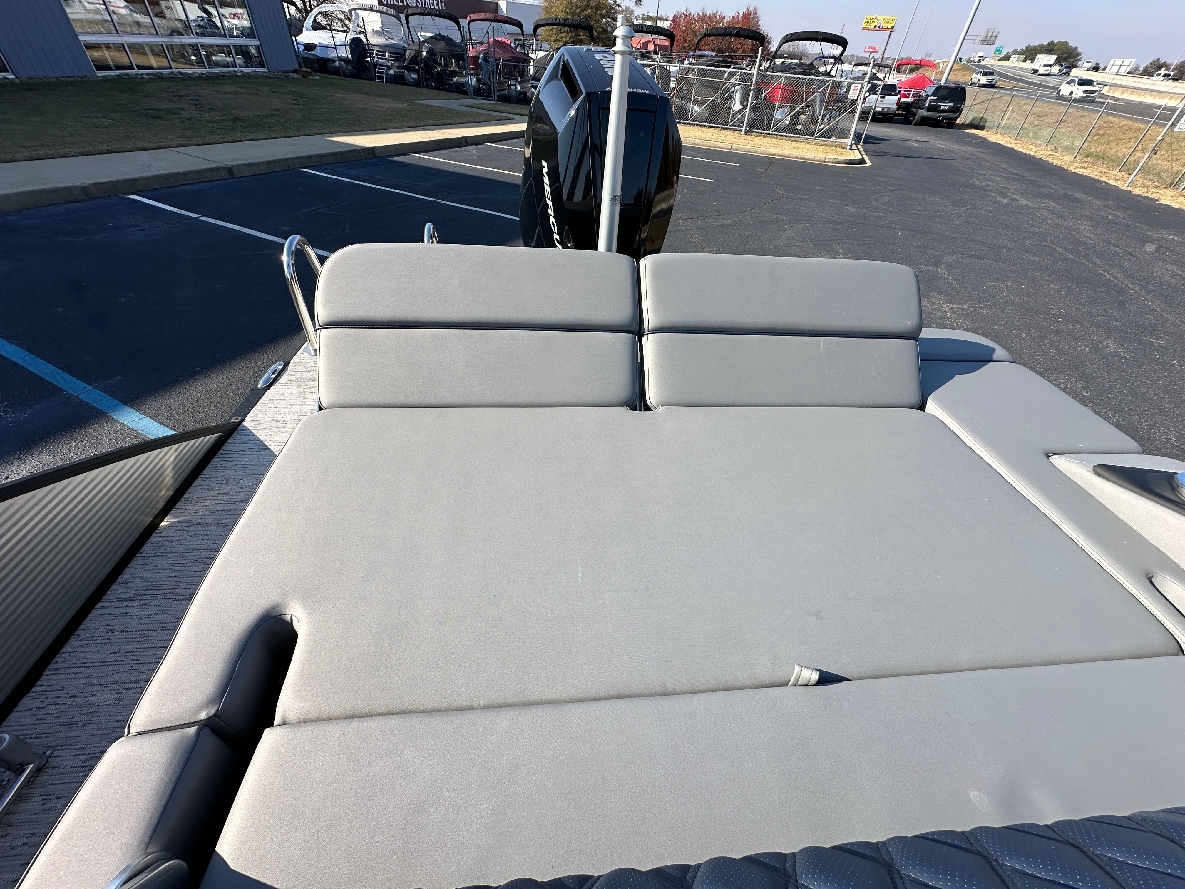 2025 Bennington 23RSBA Image Thumbnail #7