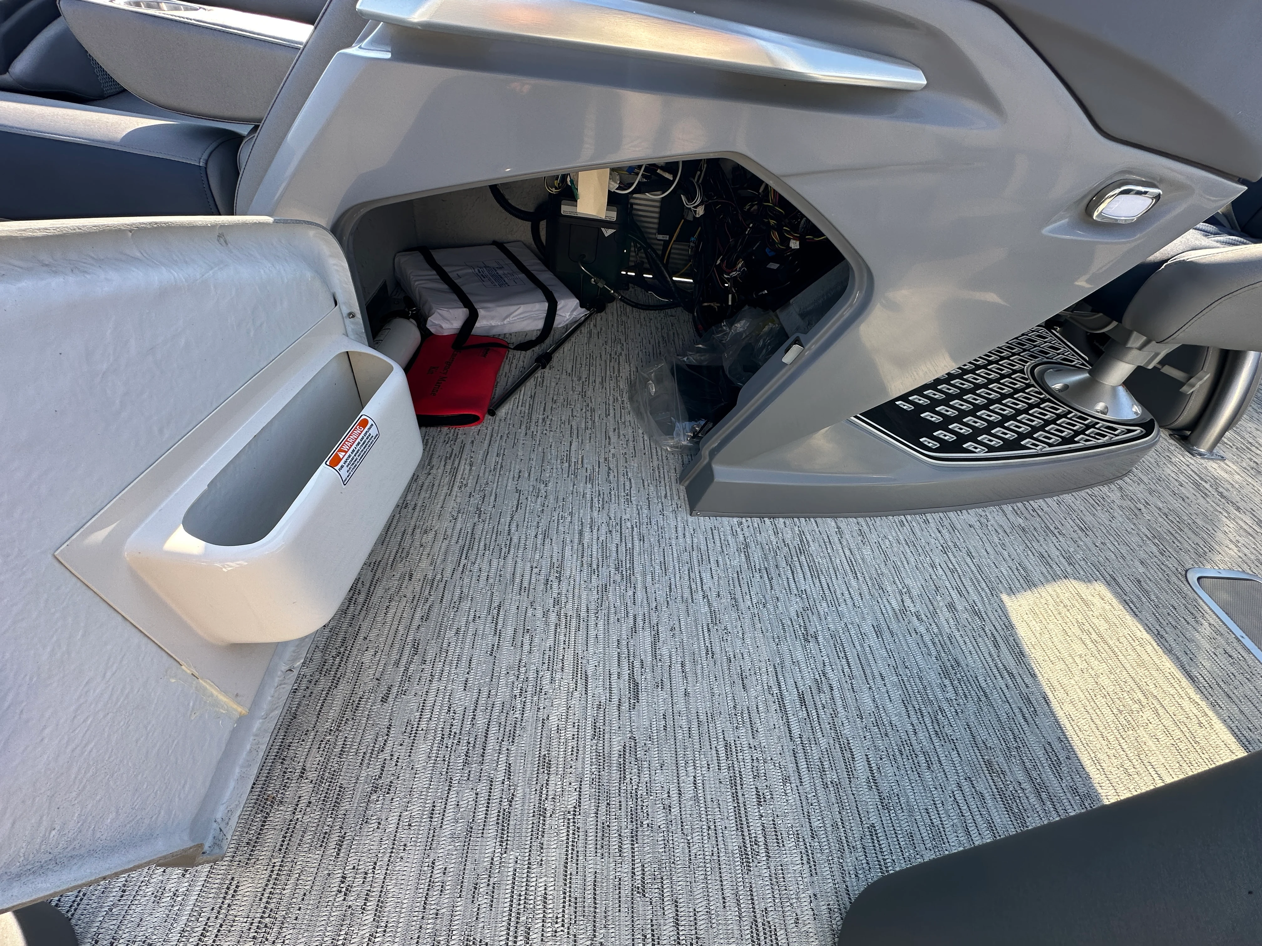 2025 Bennington 23RSBA Image Thumbnail #18