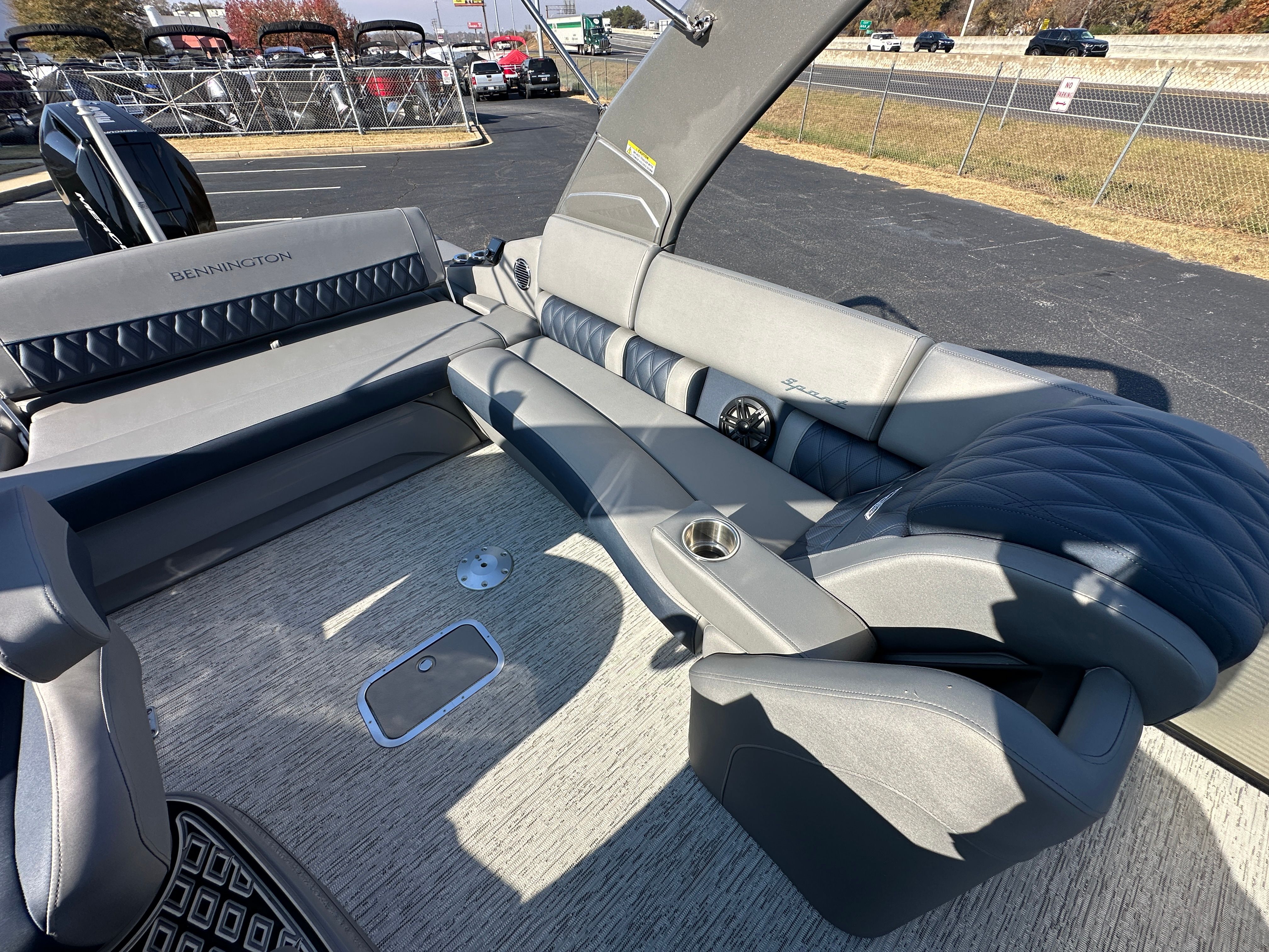 2025 Bennington 23RSBA Image Thumbnail #11