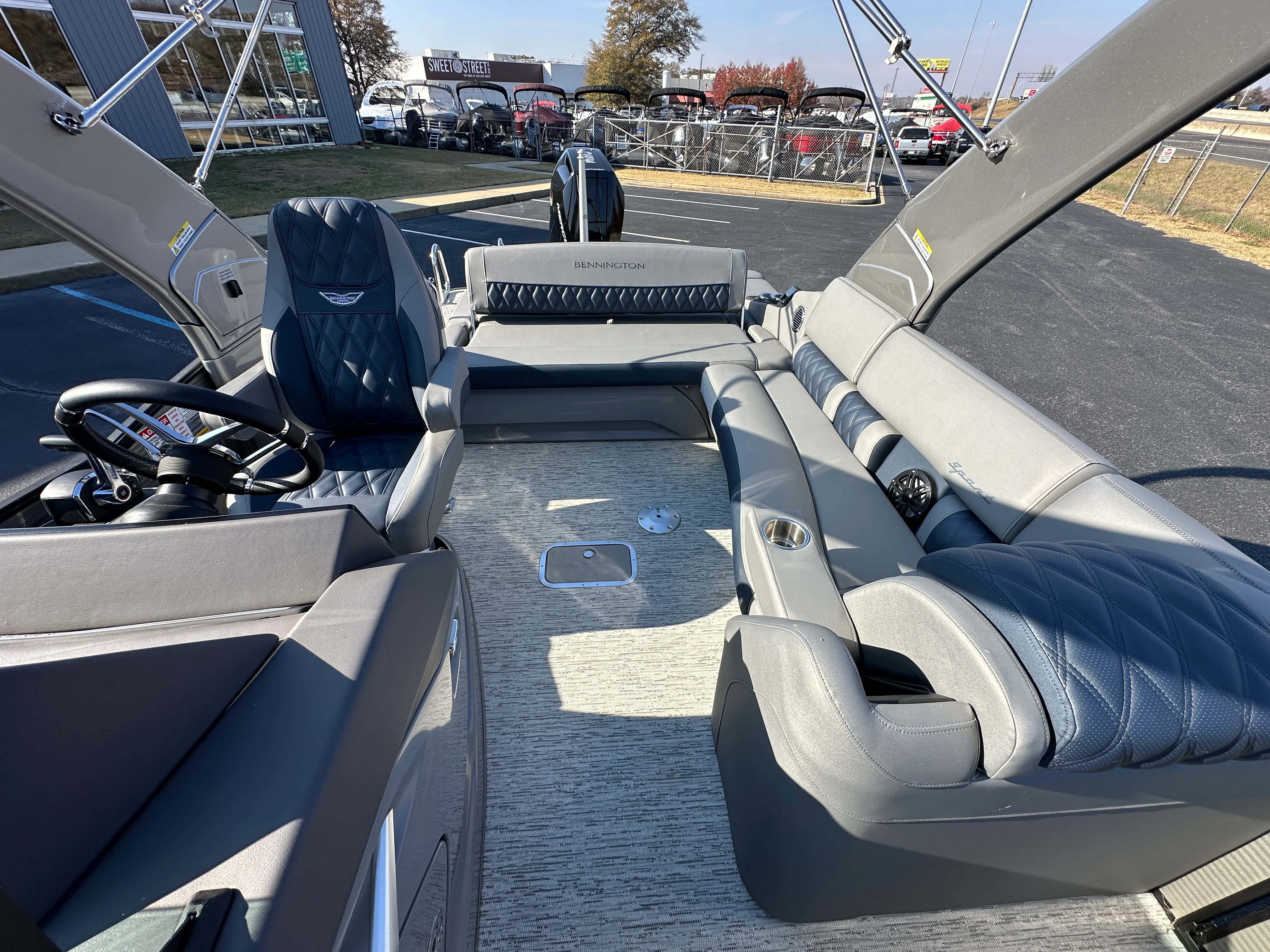 2025 Bennington 23RSBA Image Thumbnail #10