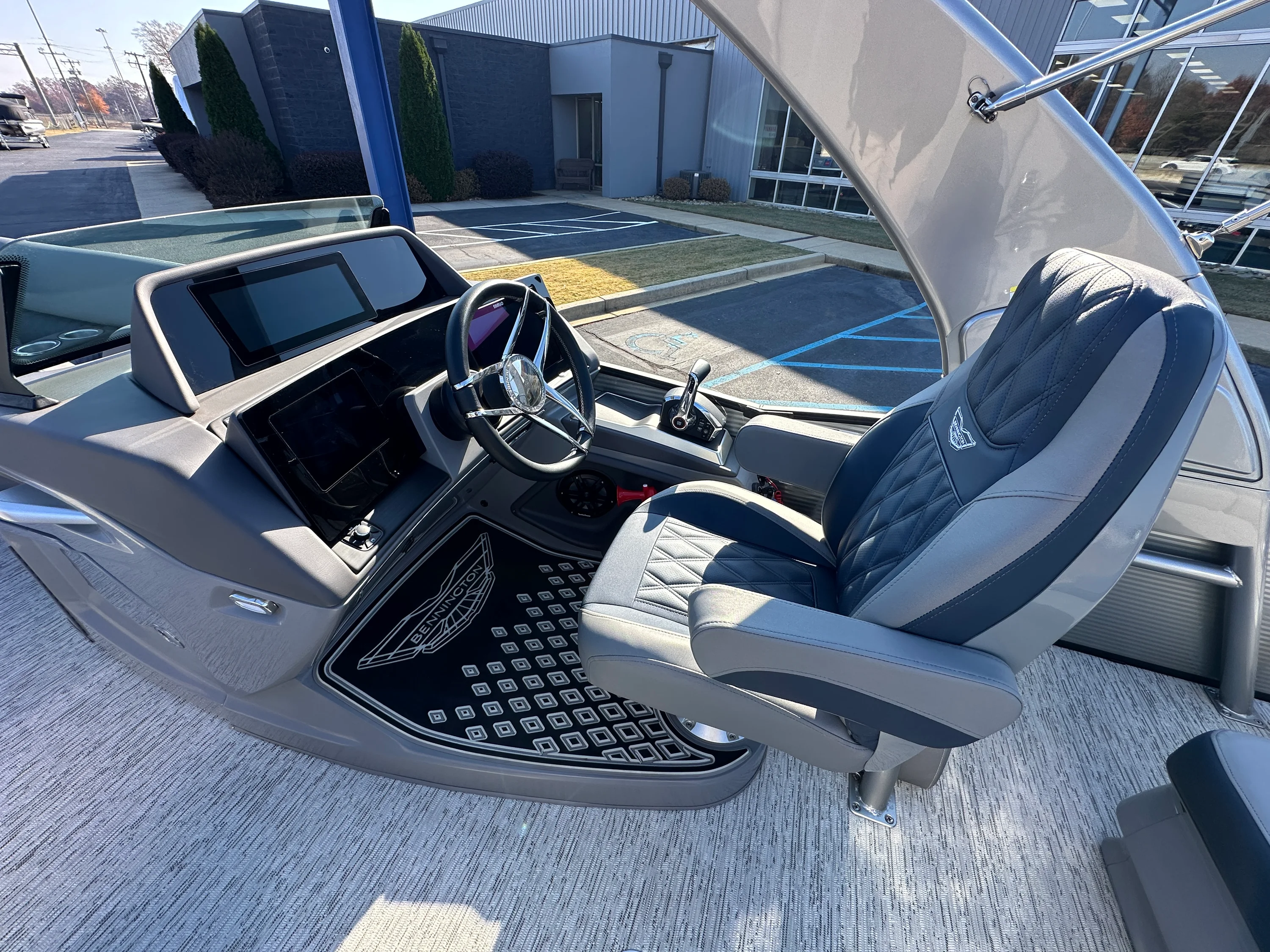 2025 Bennington 23RSBA Image Thumbnail #13