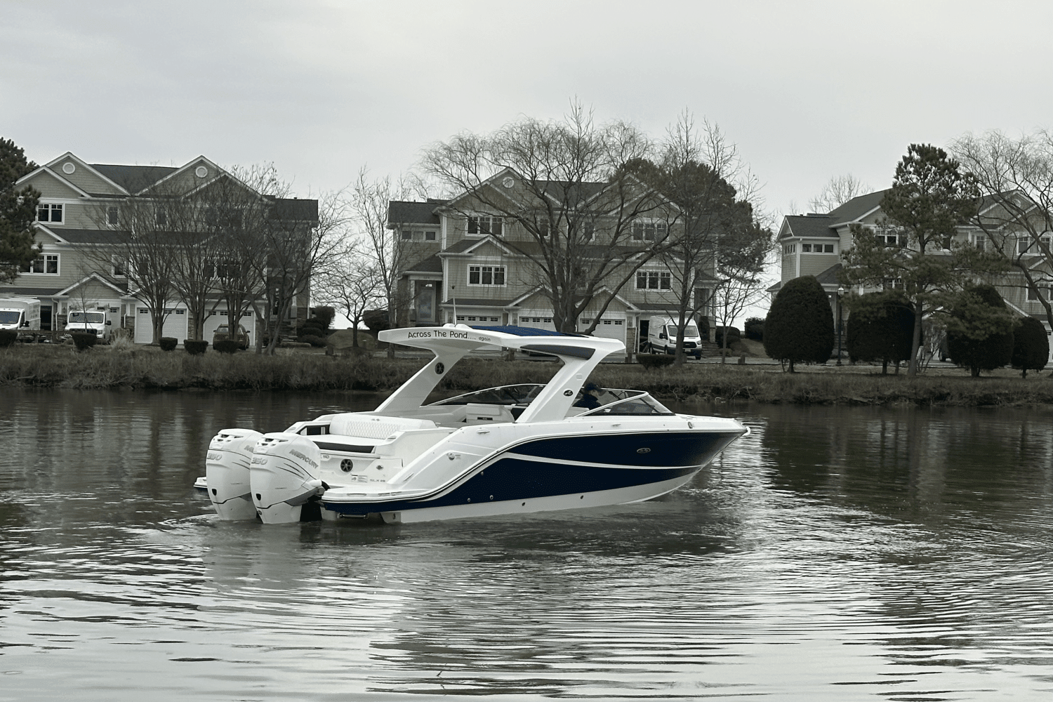 2019 Sea Ray SLX 310 OB Image Thumbnail #2