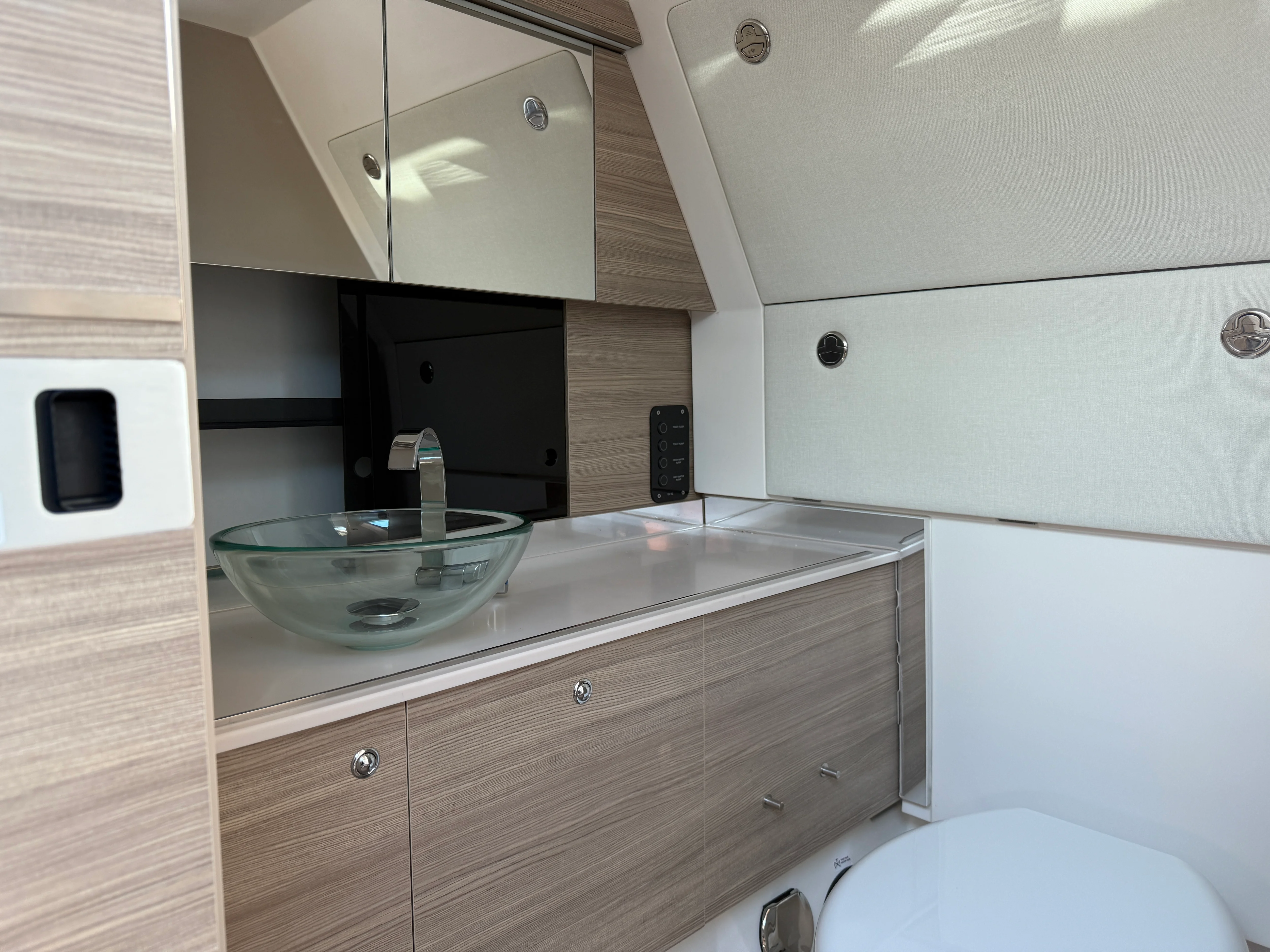 2026 Saxdor 320 GTC Image Thumbnail #26