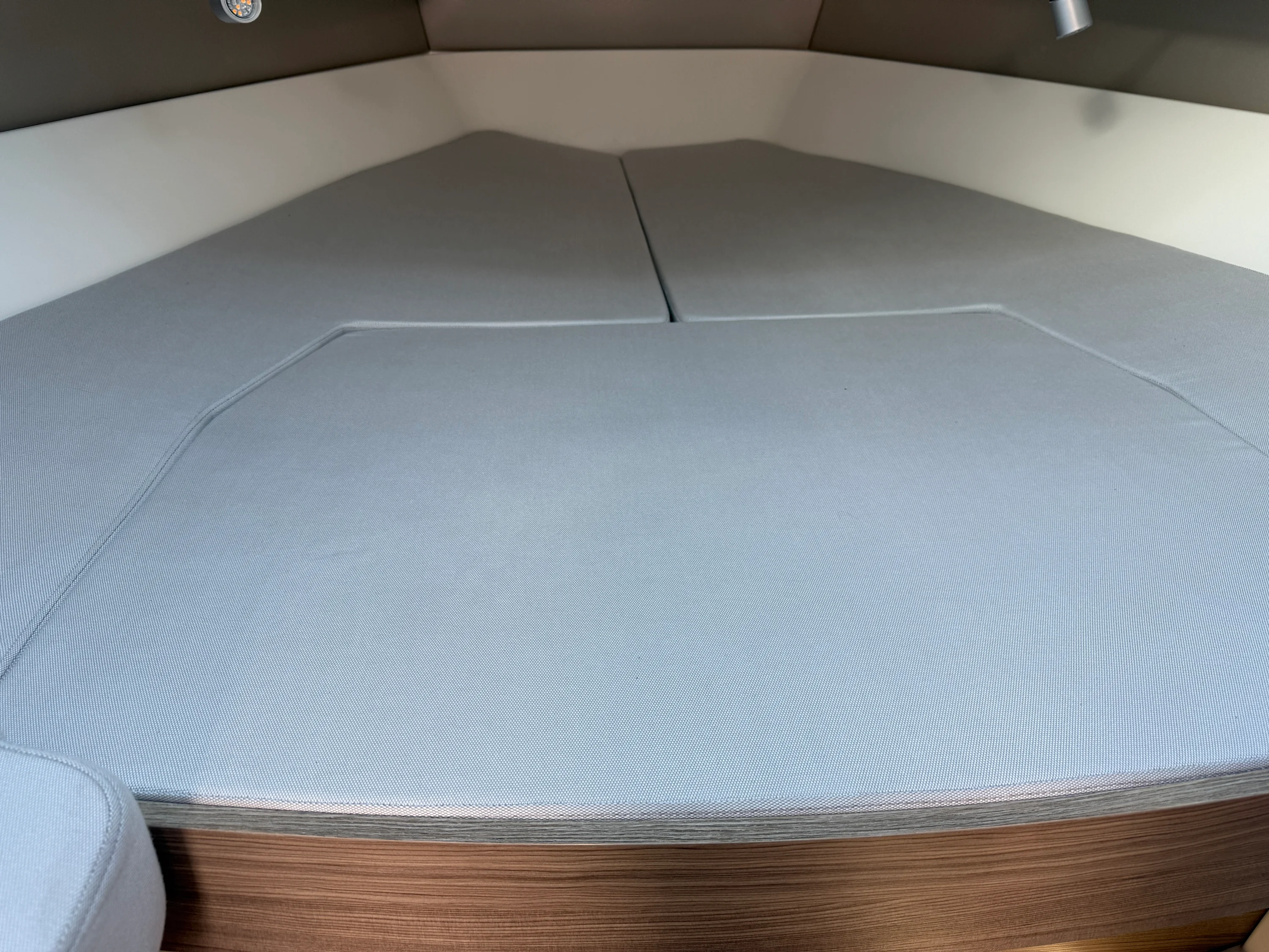 2026 Saxdor 320 GTC Image Thumbnail #25