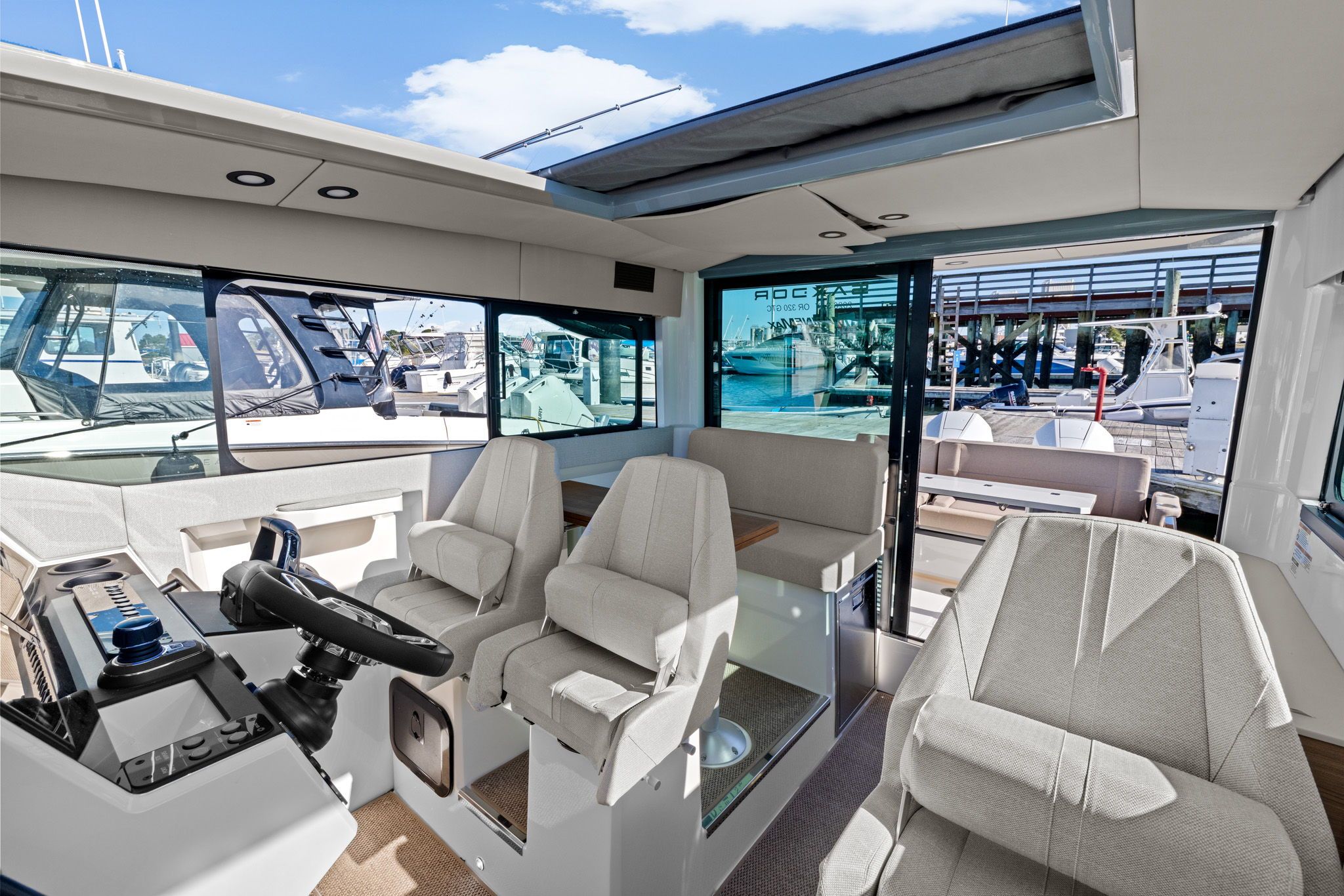 2026 Saxdor 320 GTC Image Thumbnail #19