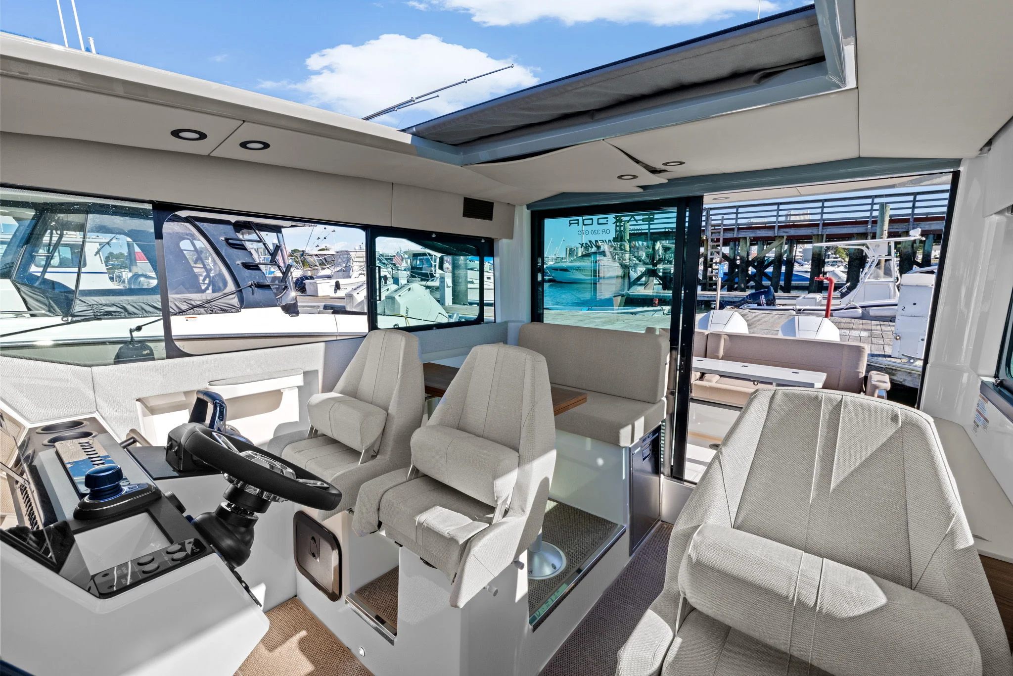 2026 Saxdor 320 GTC Image Thumbnail #19