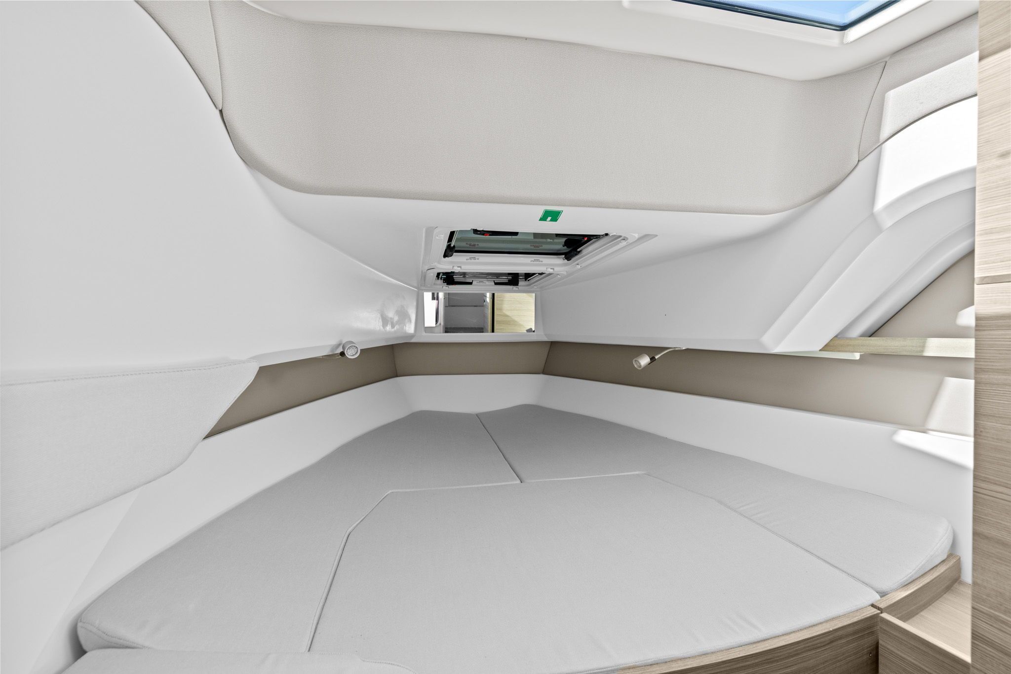 2026 Saxdor 320 GTC Image Thumbnail #33