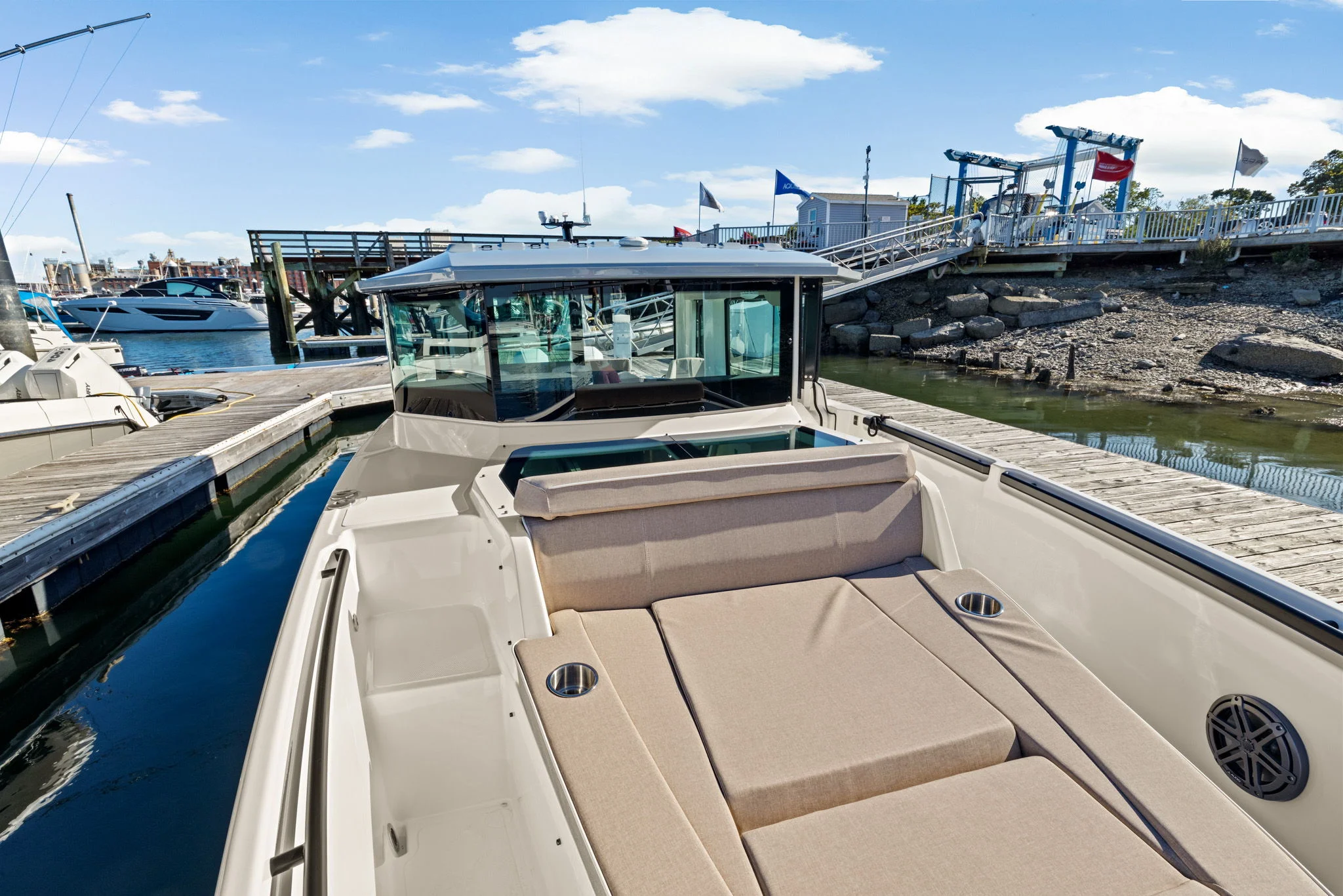 2026 Saxdor 320 GTC Image Thumbnail #41