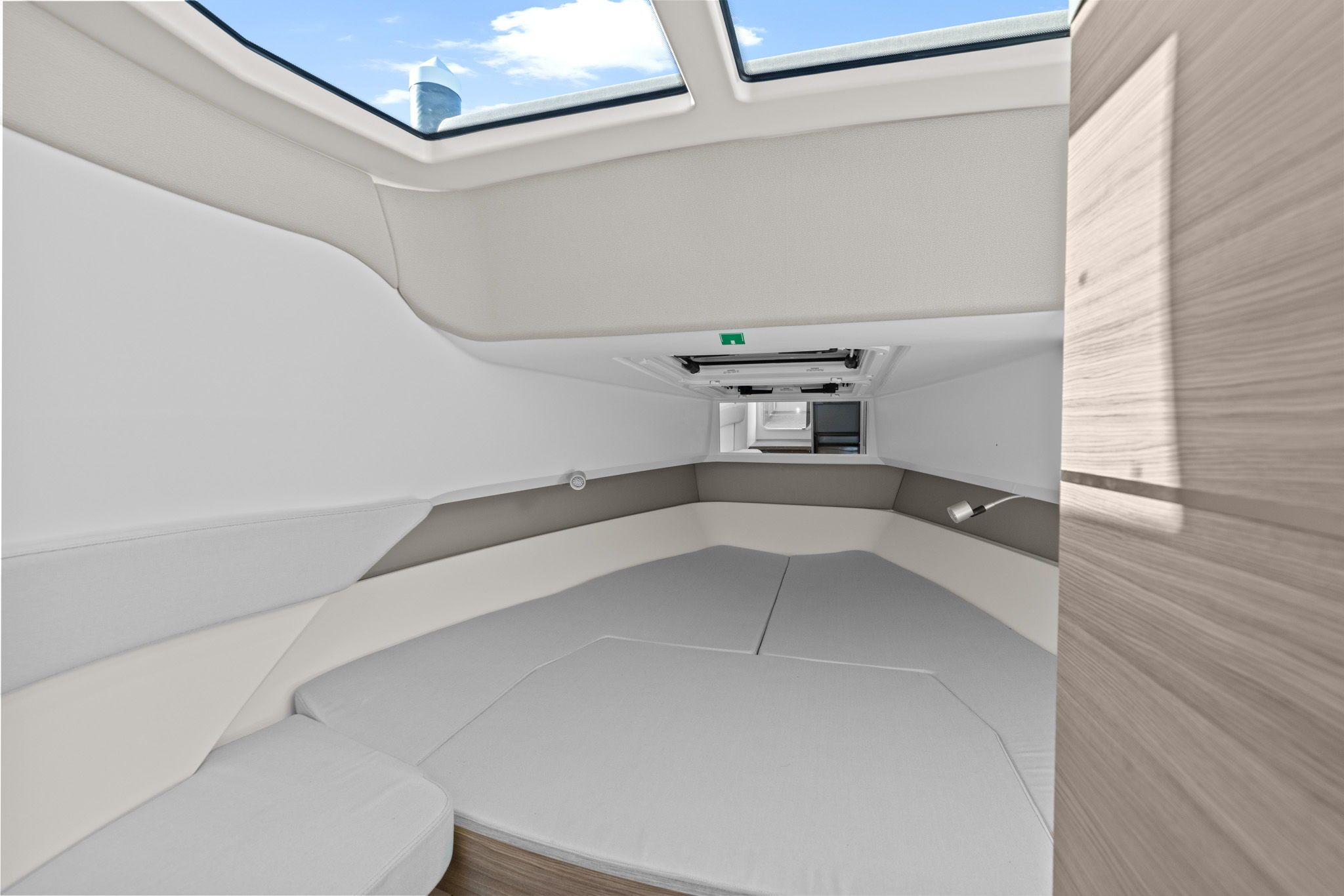 2026 Saxdor 320 GTC Image Thumbnail #34