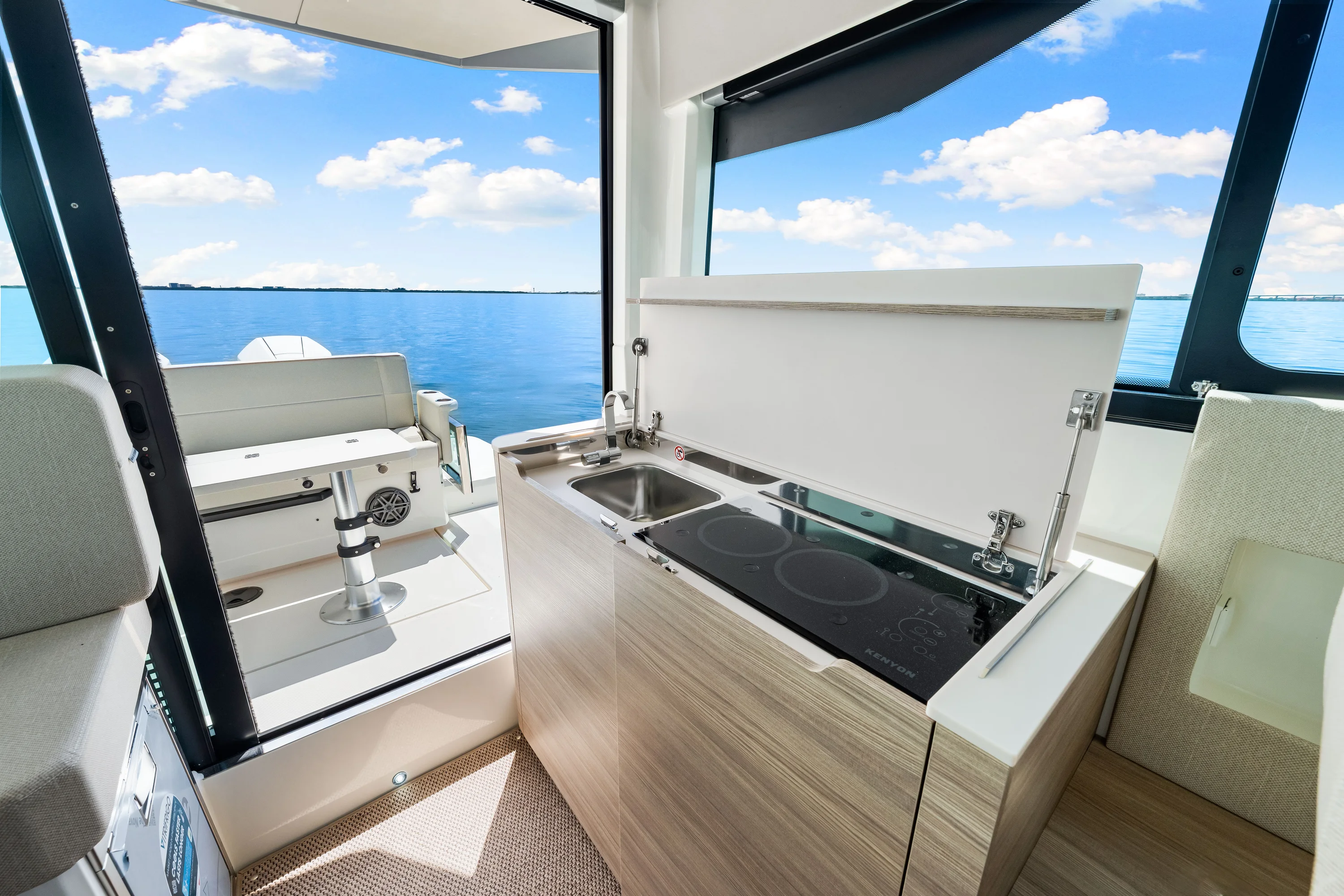 2026 Saxdor 320 GTC Image Thumbnail #24