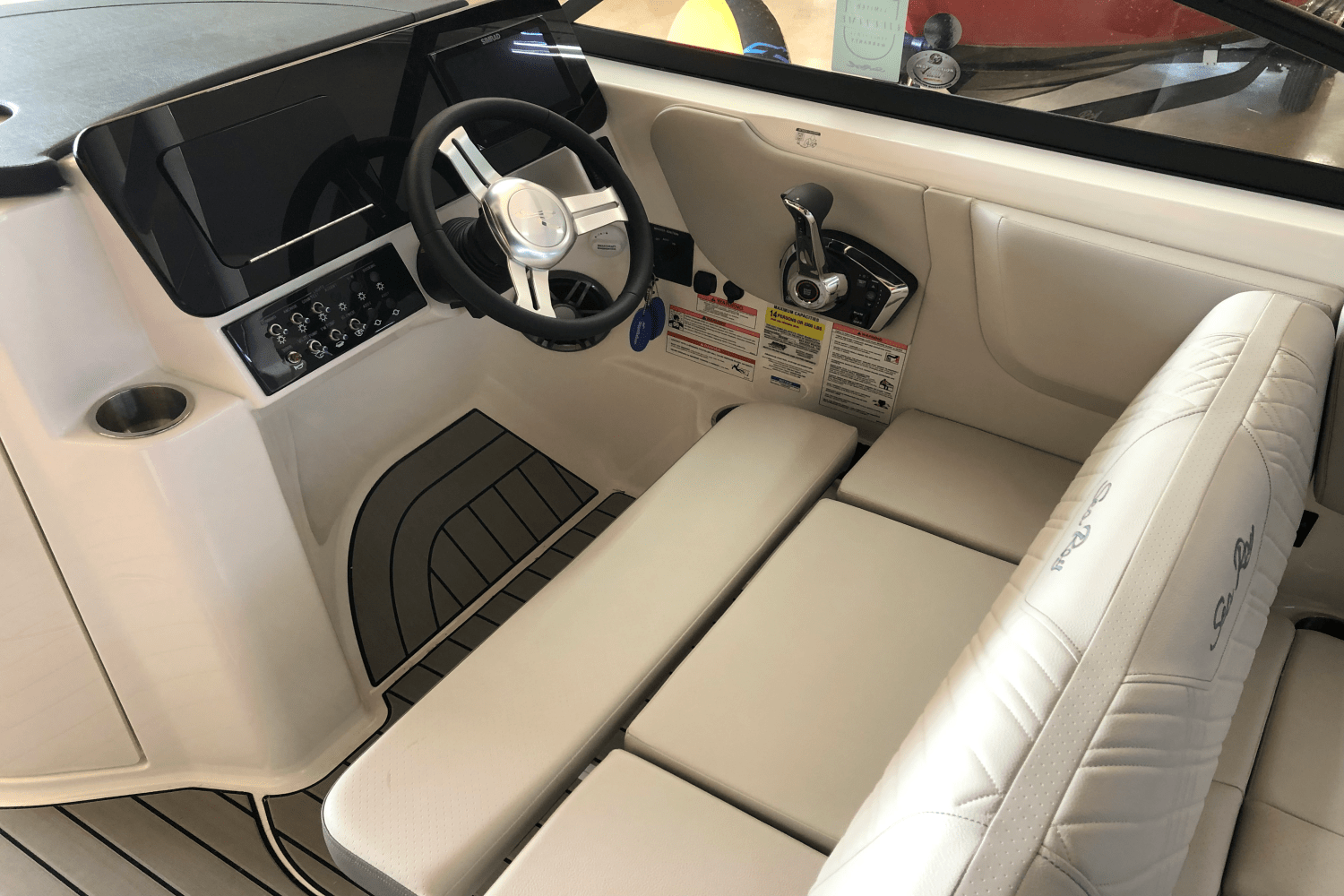 2025 Sea Ray 250 SDX Image Thumbnail #13