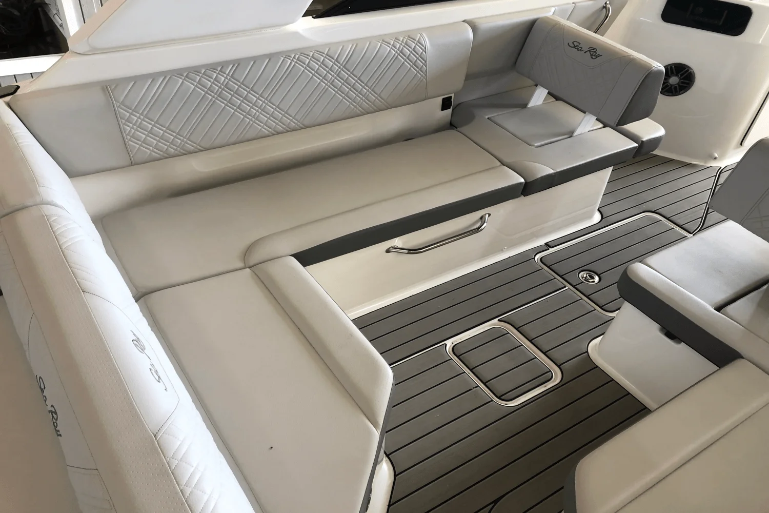 2025 Sea Ray 250 SDX Image Thumbnail #11