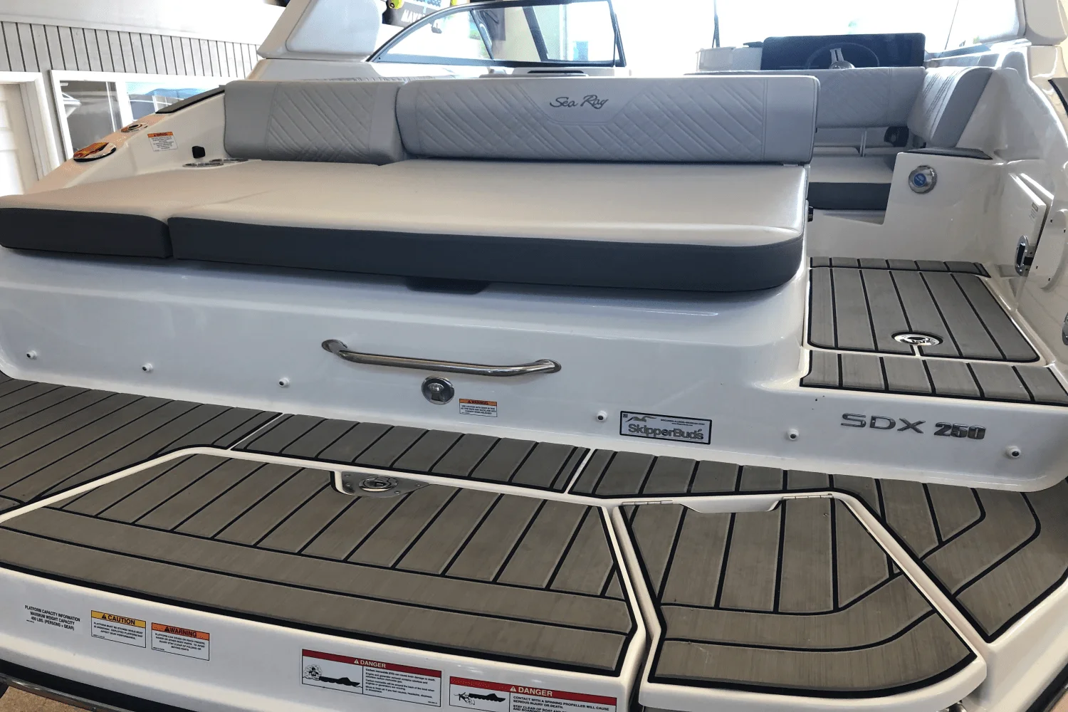 2025 Sea Ray 250 SDX Image Thumbnail #6