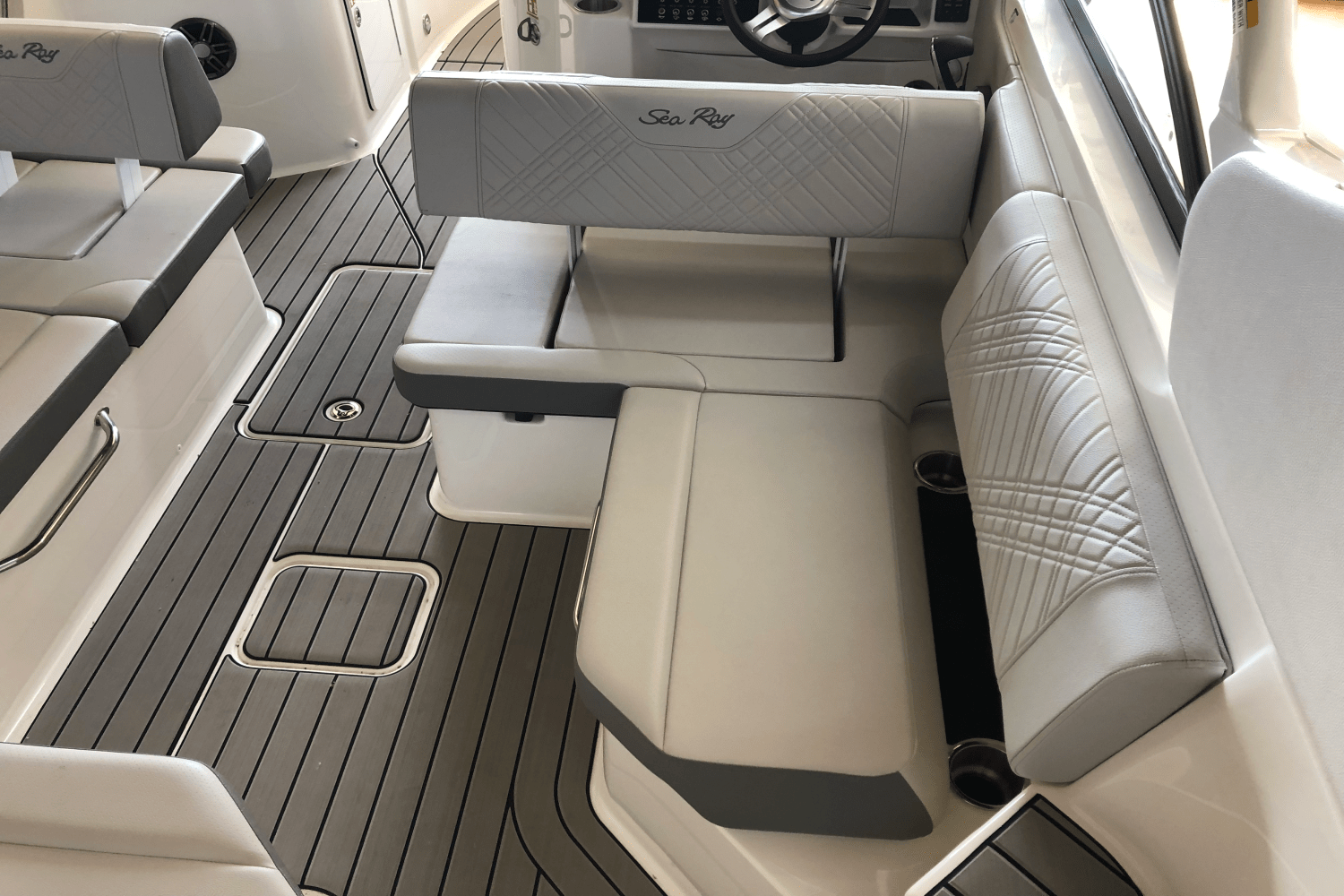 2025 Sea Ray 250 SDX Image Thumbnail #10