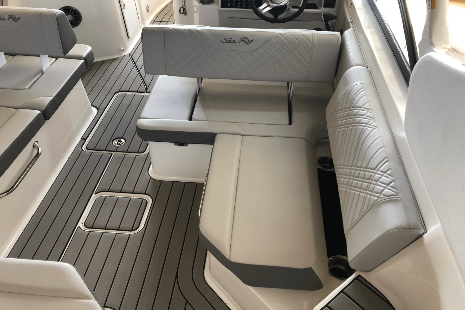 2025 Sea Ray 250 SDX Image Thumbnail #10