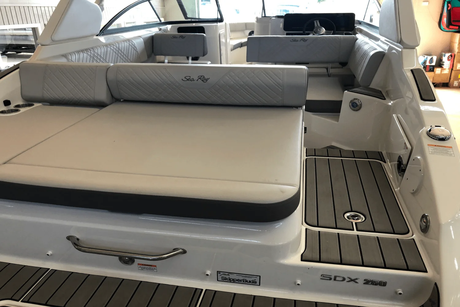 2025 Sea Ray 250 SDX Image Thumbnail #7