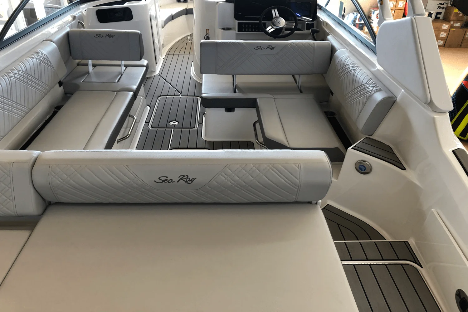 2025 Sea Ray 250 SDX Image Thumbnail #8