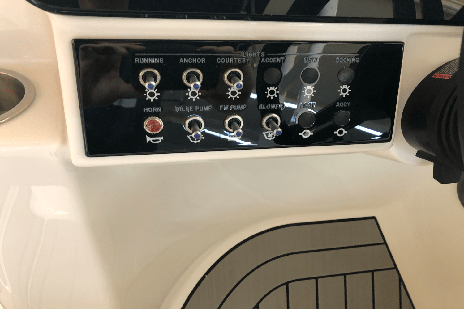 2025 Sea Ray 250 SDX Image Thumbnail #17