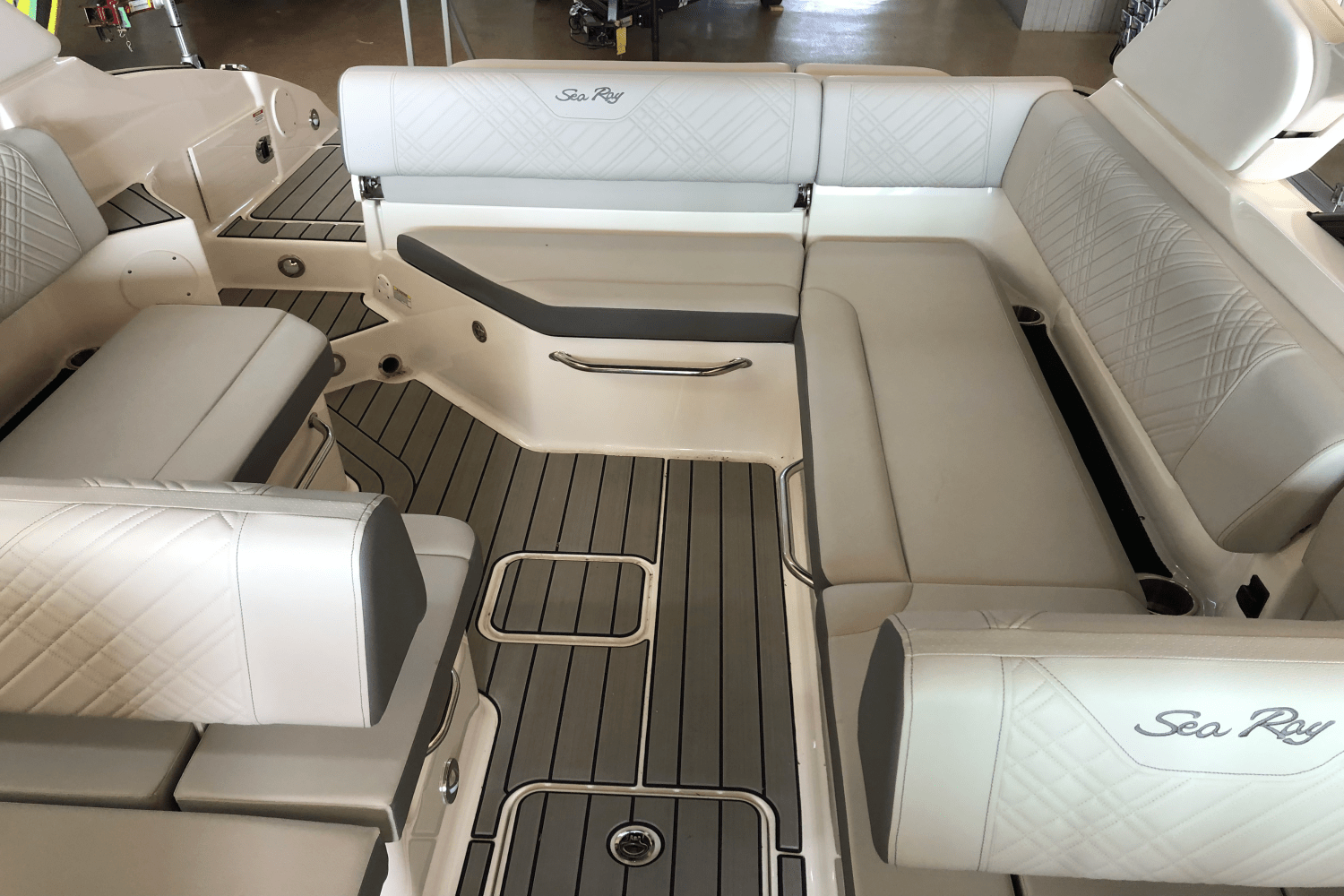 2025 Sea Ray 250 SDX Image Thumbnail #27