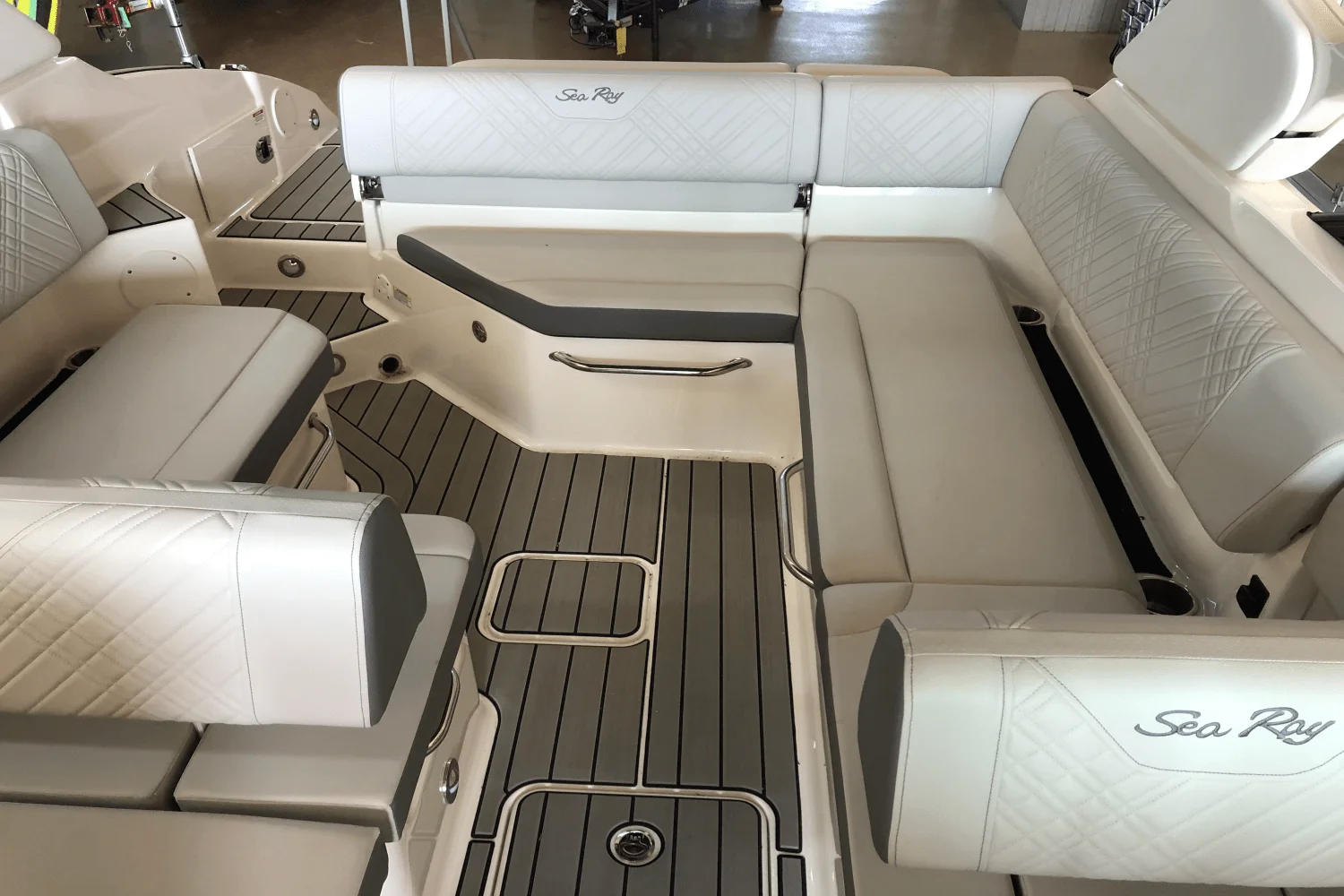 2025 Sea Ray 250 SDX Image Thumbnail #27