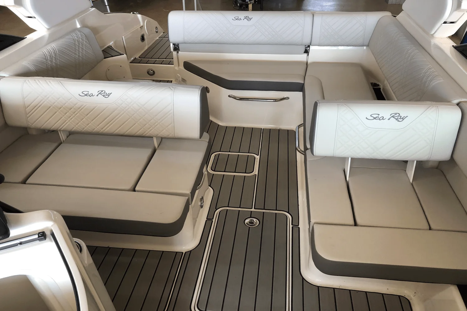 2025 Sea Ray 250 SDX Image Thumbnail #26