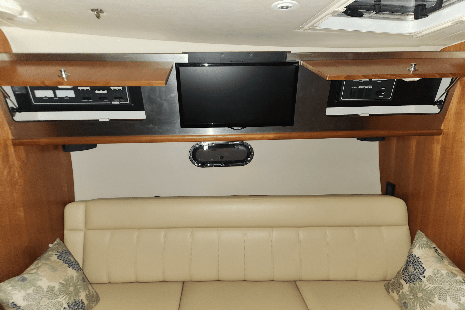 2006 Tiara Yachts 3600SOVRAN Image Thumbnail #30