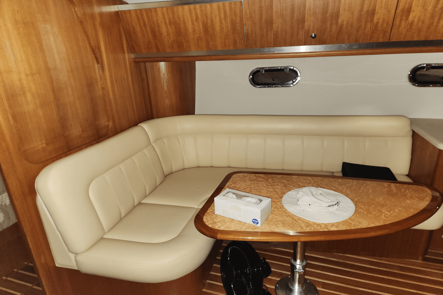 2006 Tiara Yachts 3600SOVRAN Image Thumbnail #26