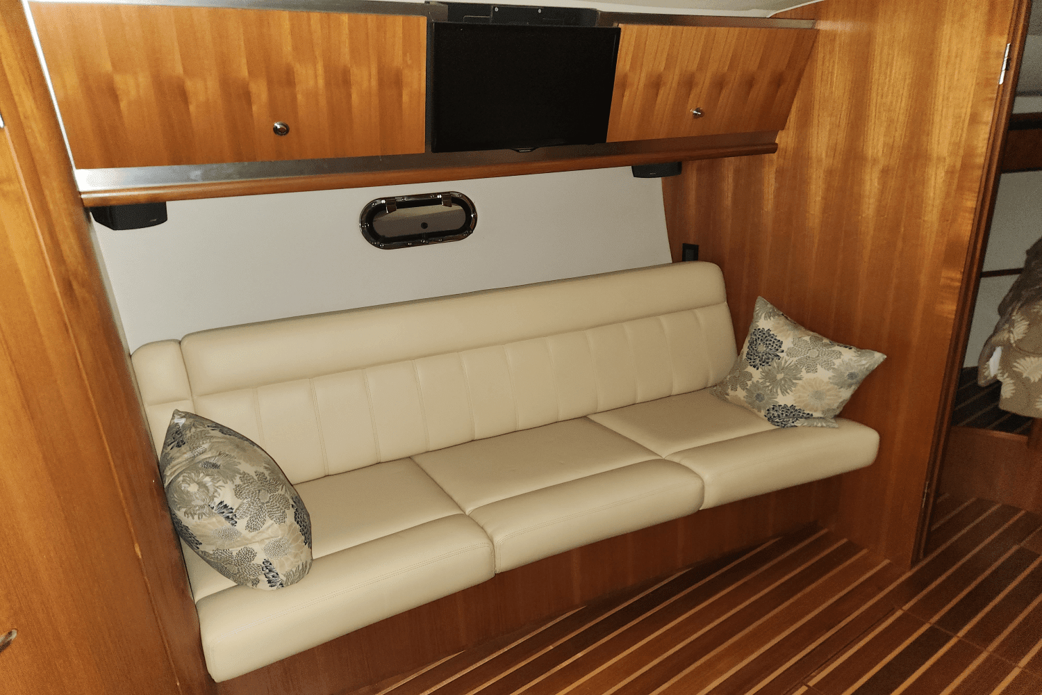 2006 Tiara Yachts 3600SOVRAN Image Thumbnail #29
