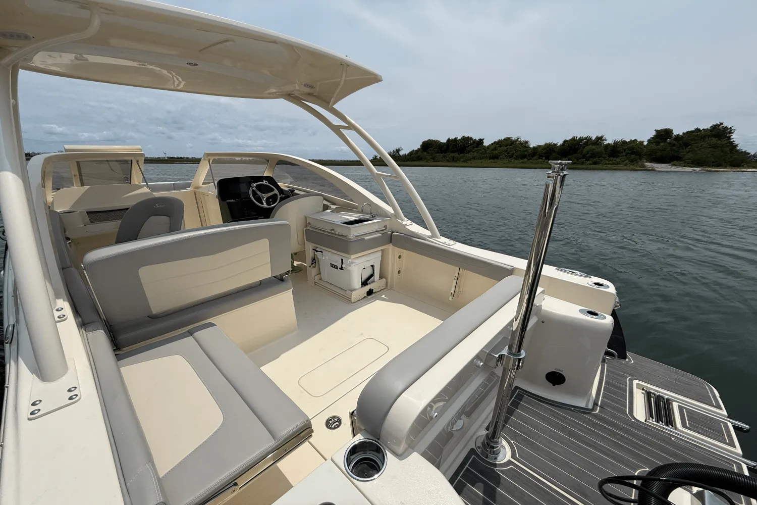 2025 Scout 240 Dorado Image Thumbnail #9