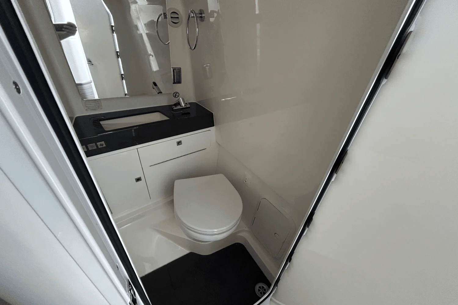 2023 Aviara AV36 Image Thumbnail #19