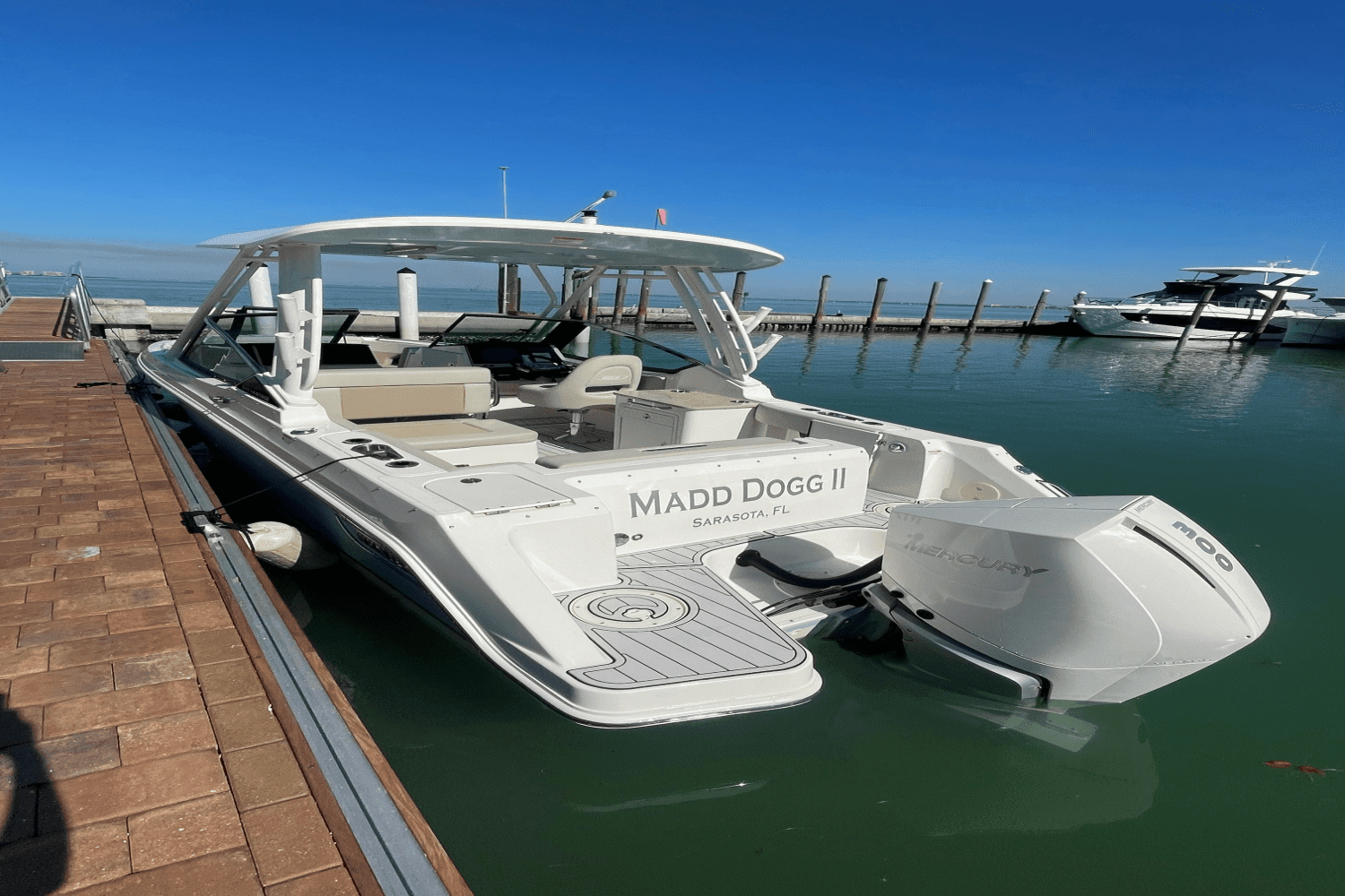 2022 Boston Whaler 240 Vantage Image Thumbnail #1