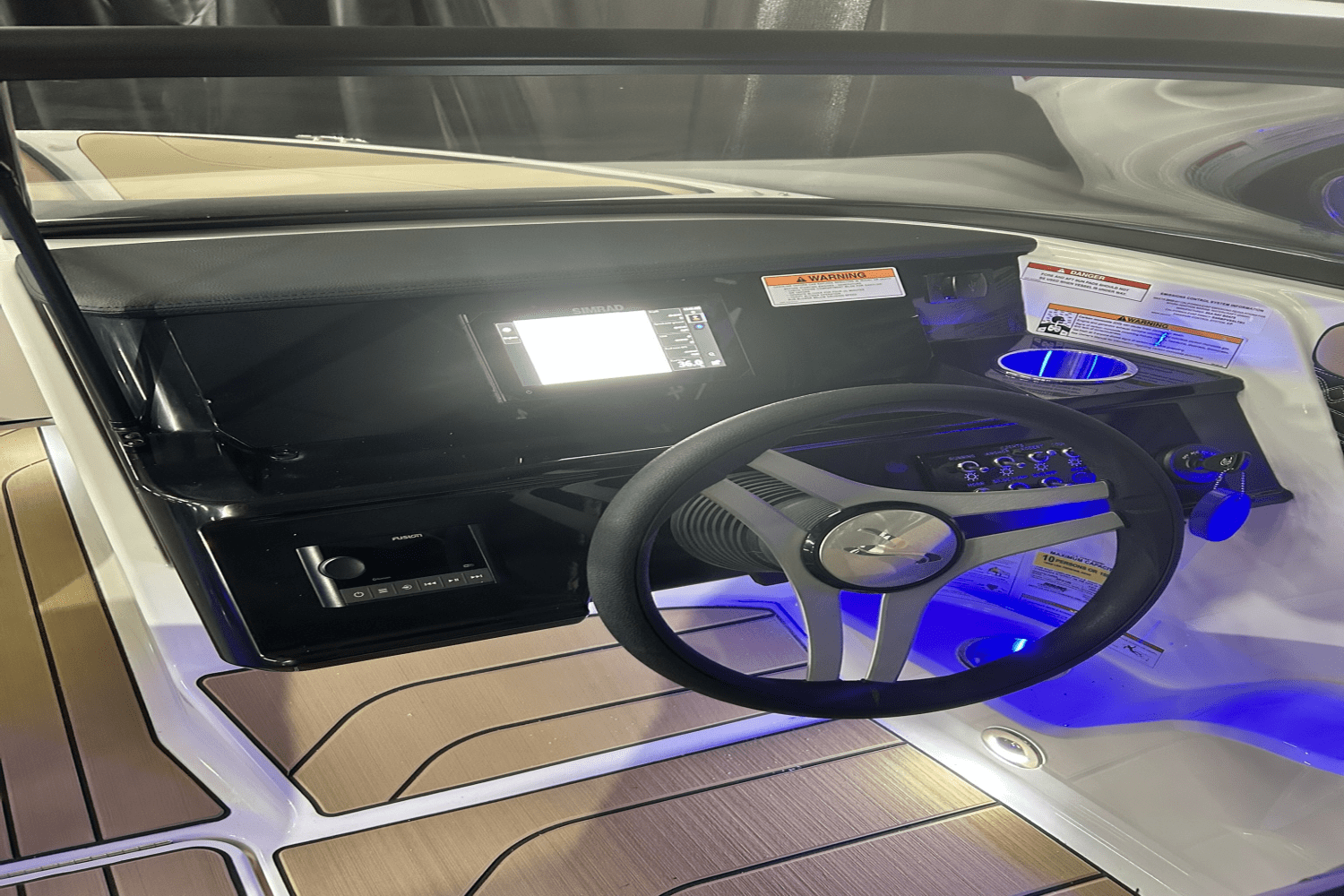 2025 Sea Ray SPX 190 Image Thumbnail #15