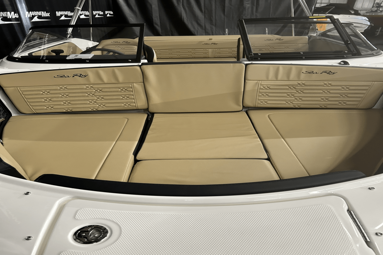 2025 Sea Ray SPX 190 Image Thumbnail #17
