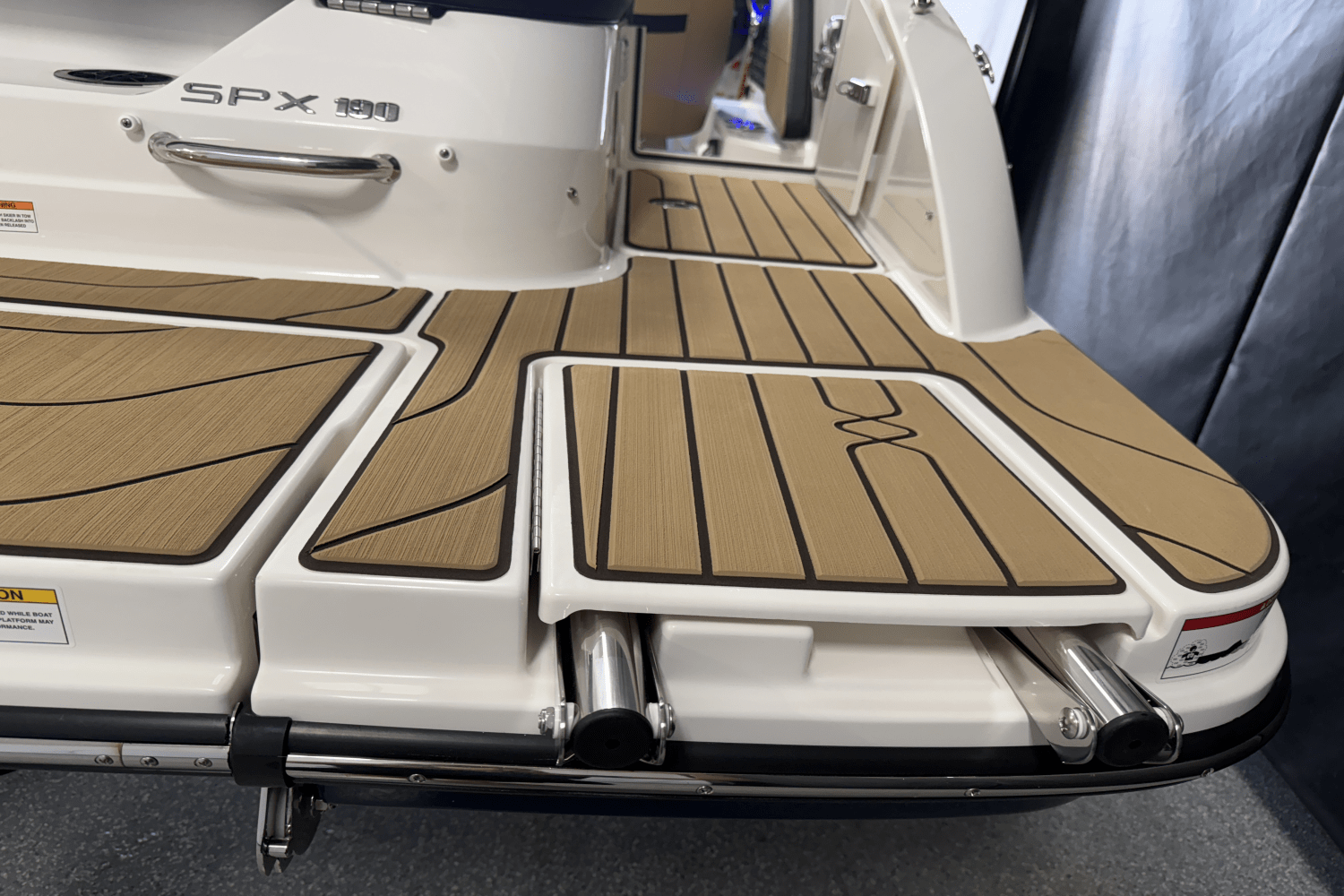 2025 Sea Ray SPX 190 Image Thumbnail #14
