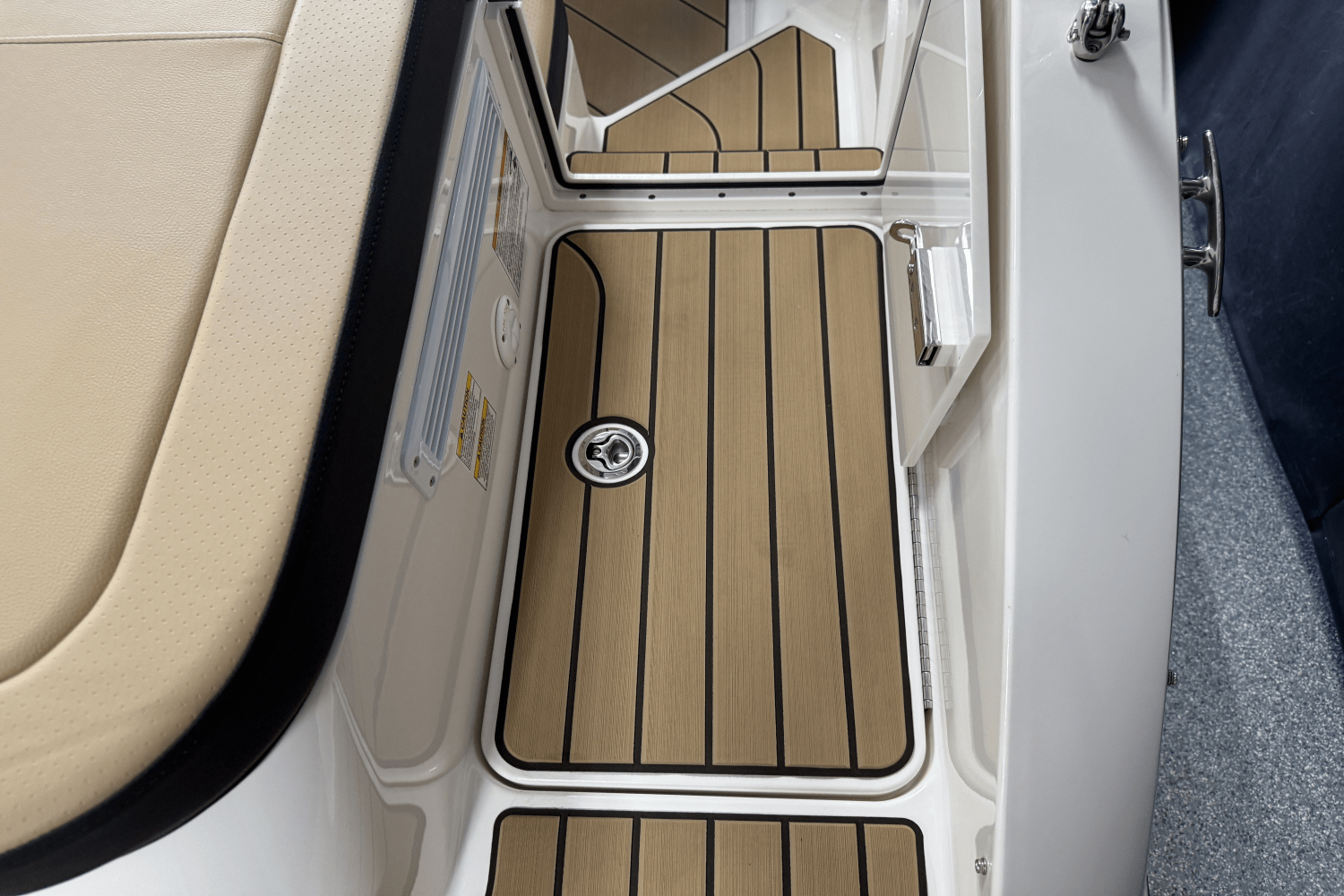 2025 Sea Ray SPX 190 Image Thumbnail #18