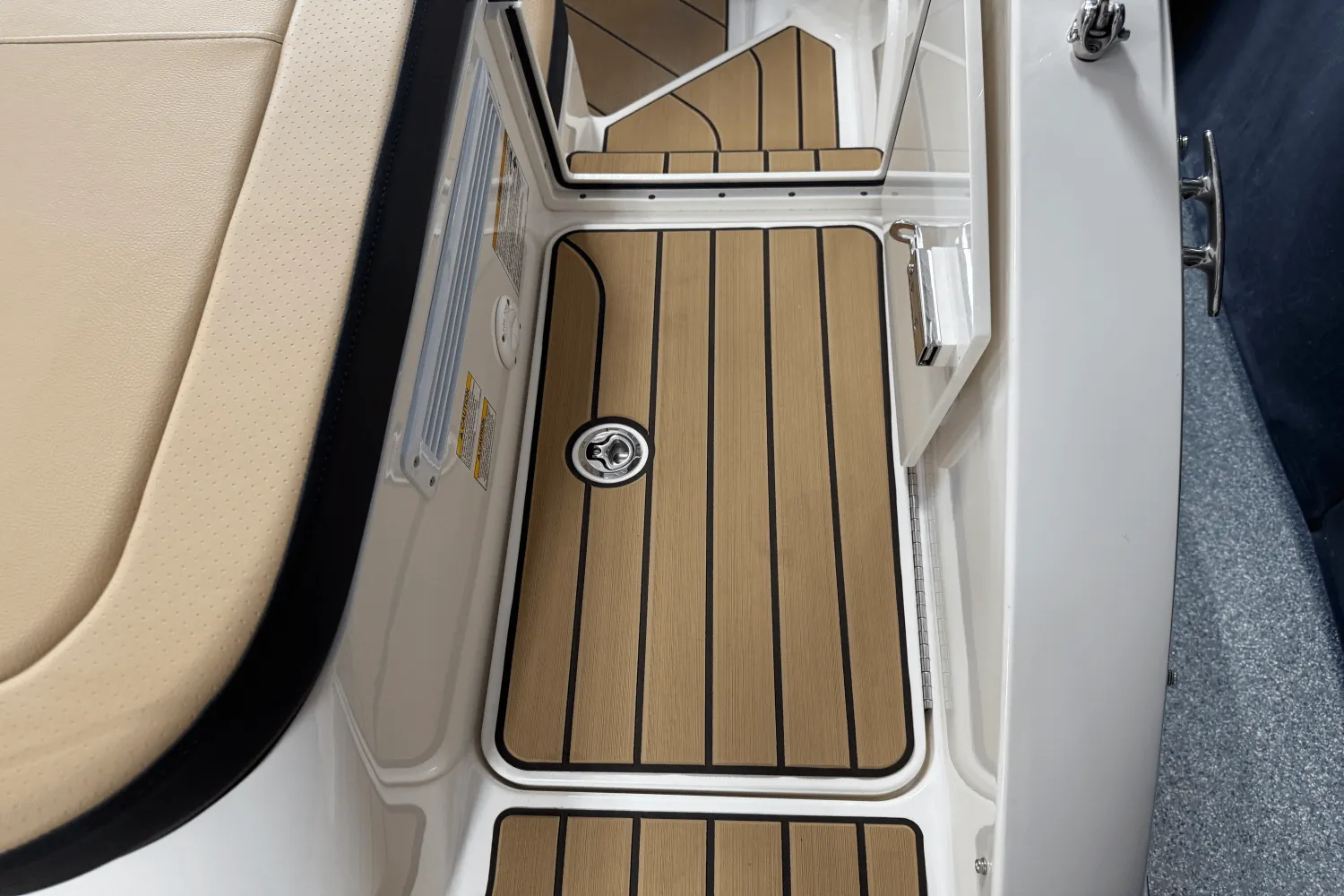 2025 Sea Ray SPX 190 Image Thumbnail #18