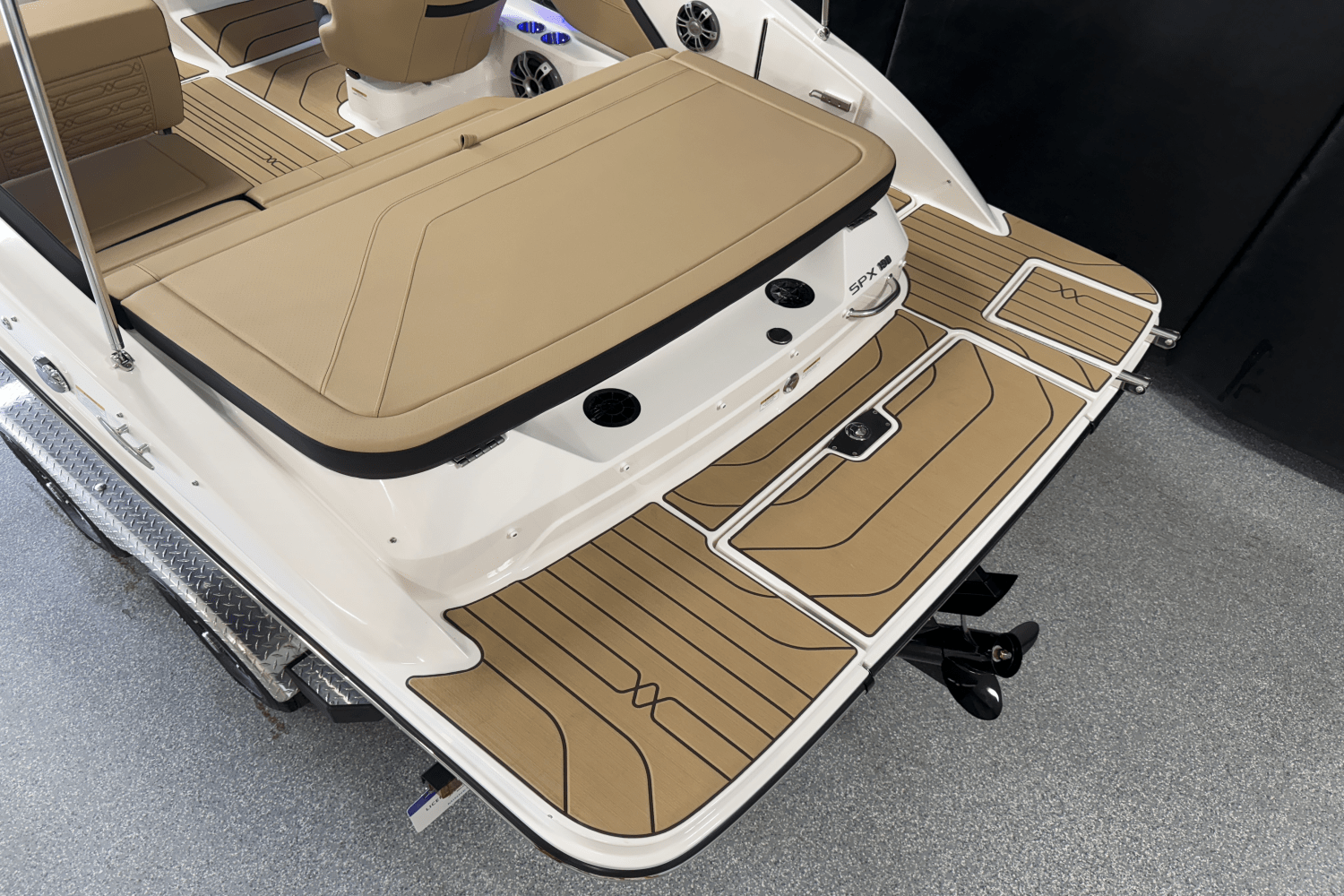 2025 Sea Ray SPX 190 Image Thumbnail #7