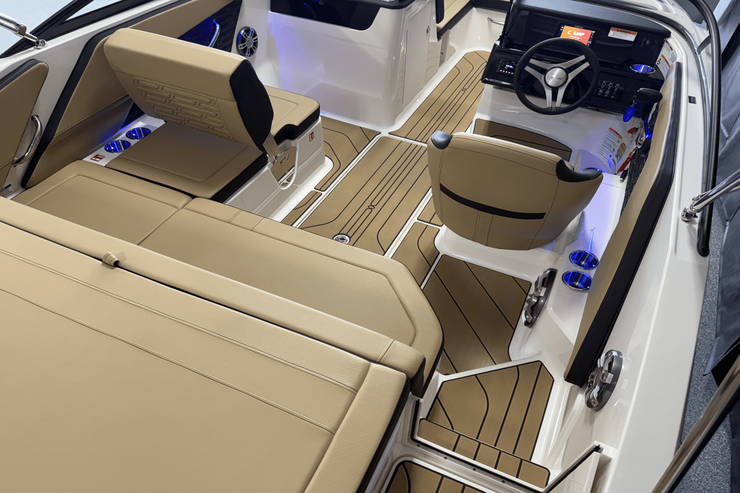 2025 Sea Ray SPX 190 Image Thumbnail #21
