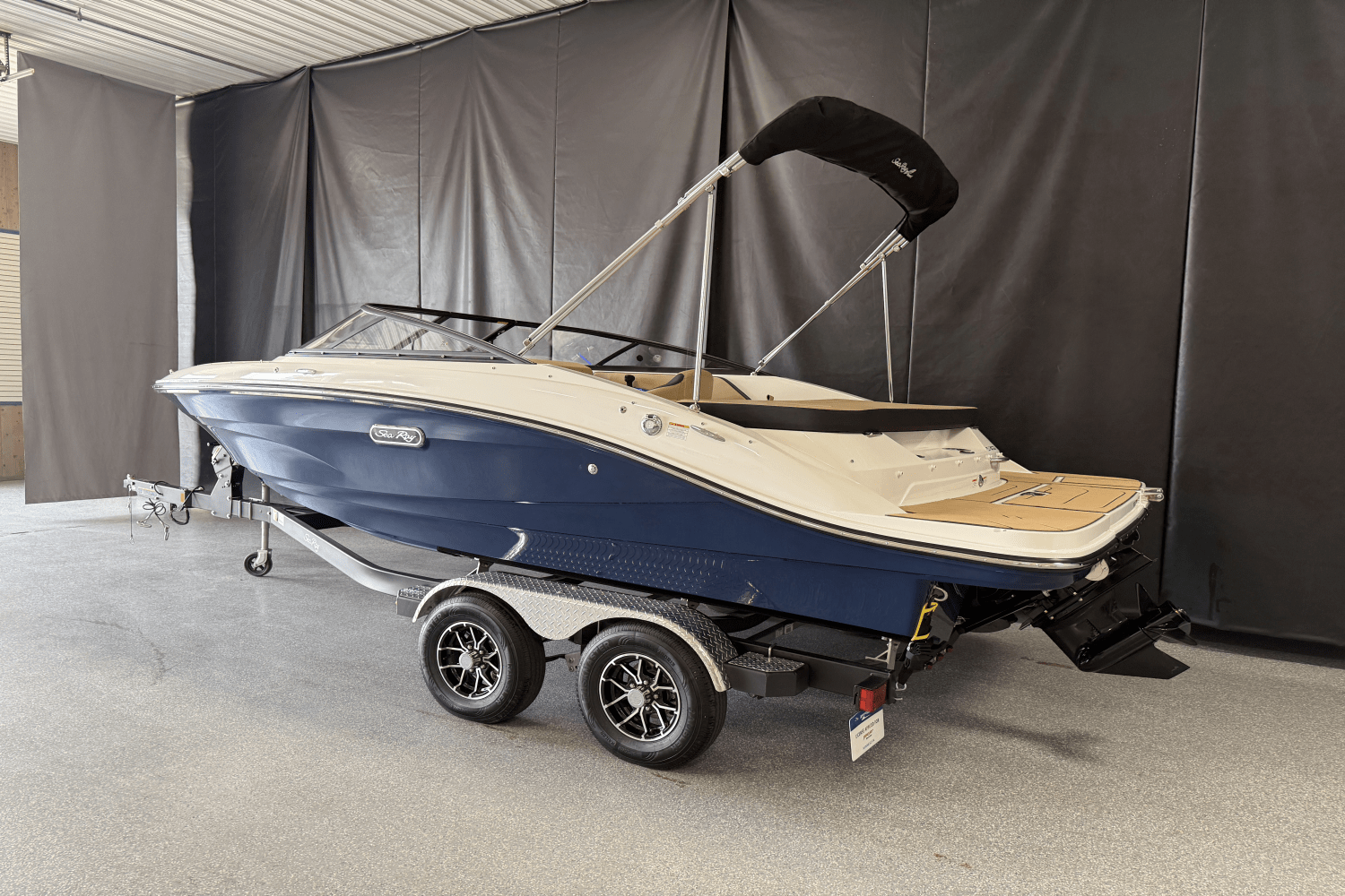 2025 Sea Ray SPX 190 Image Thumbnail #3