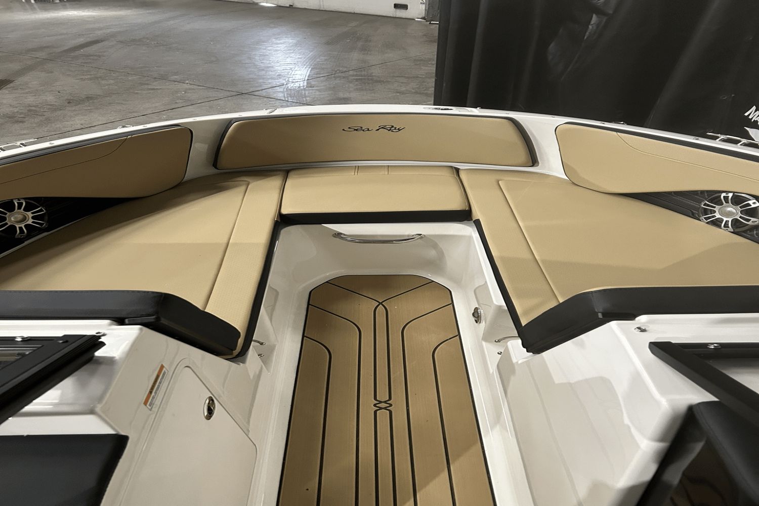 2025 Sea Ray SPX 190 Image Thumbnail #16