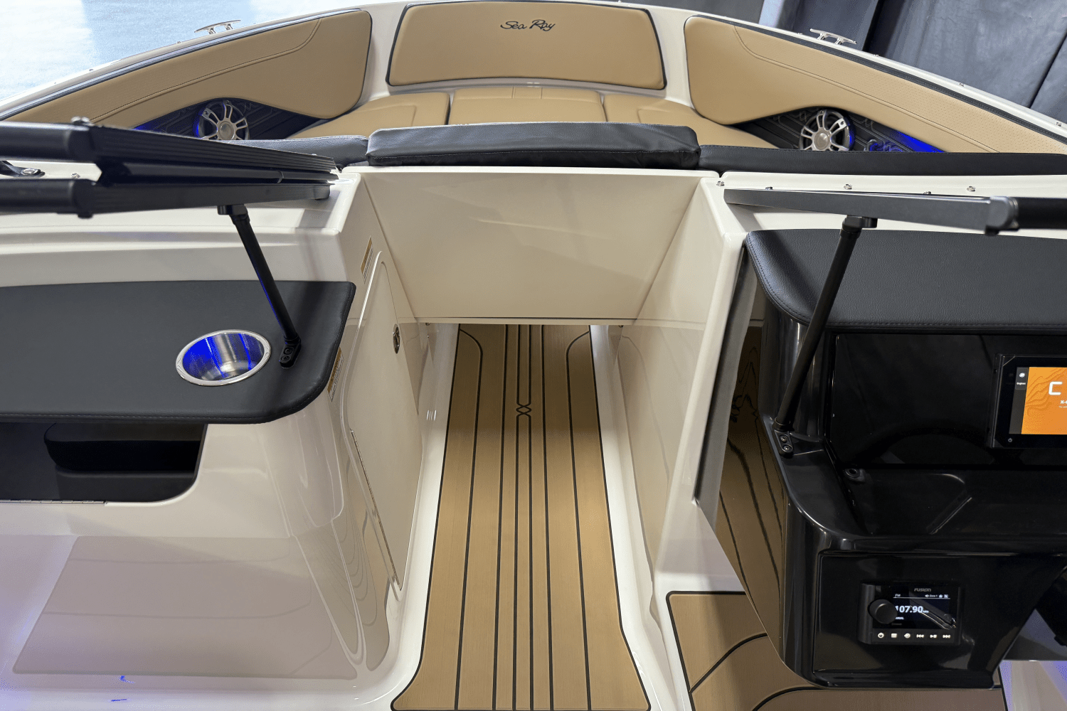 2025 Sea Ray SPX 190 Image Thumbnail #86