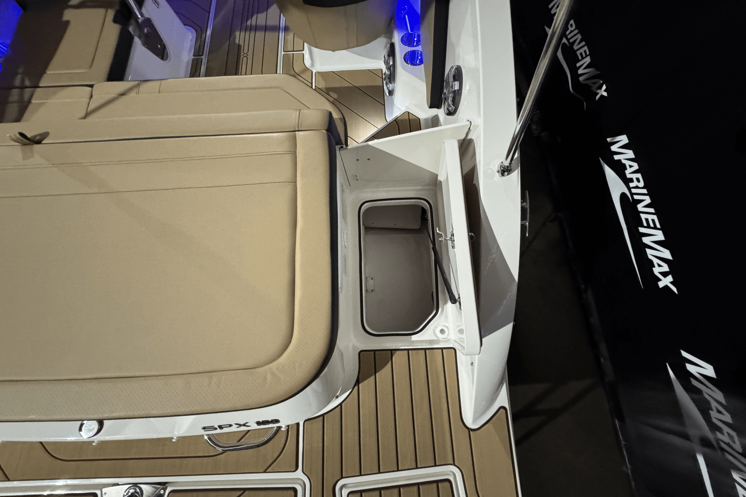 2025 Sea Ray SPX 190 Image Thumbnail #11