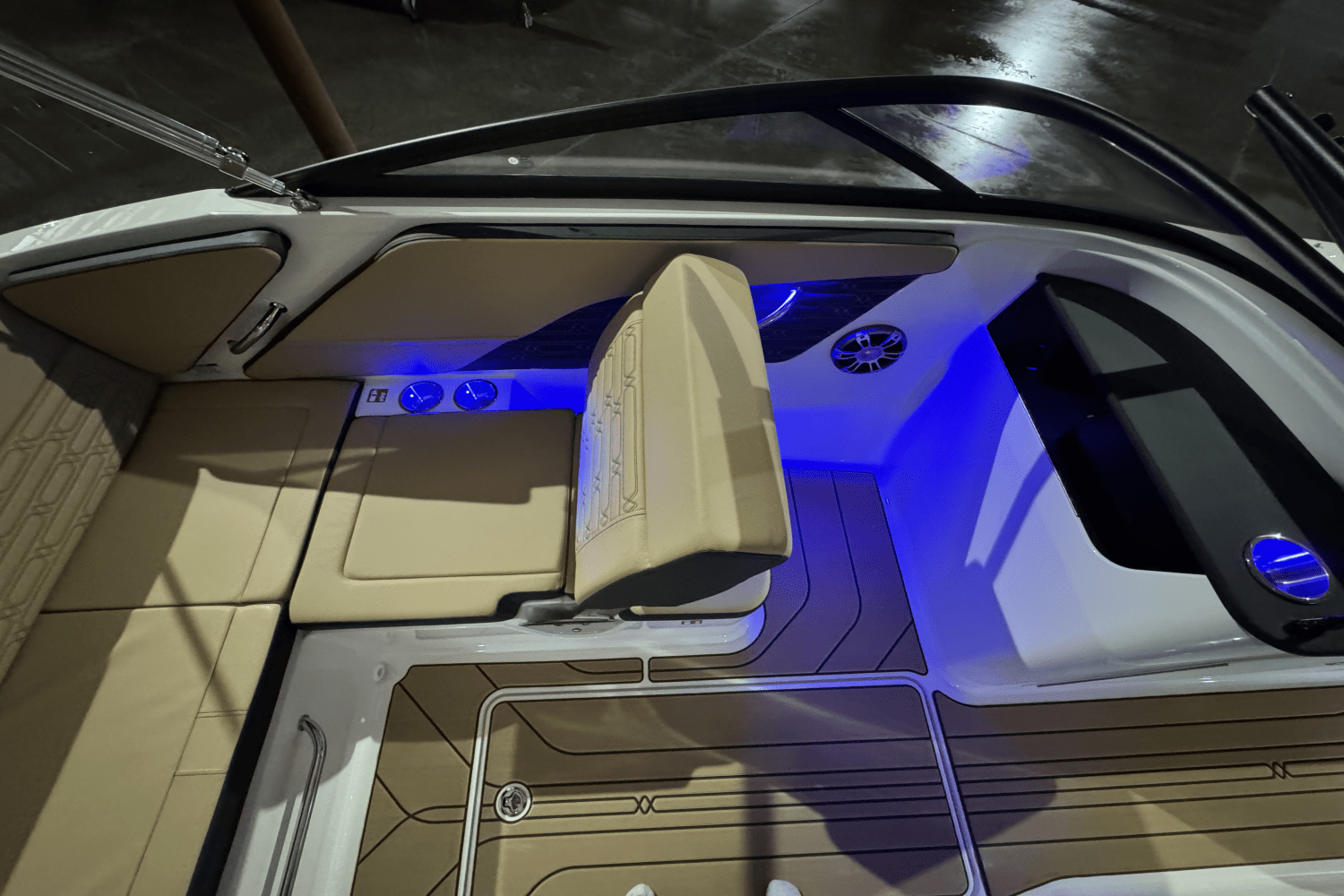 2025 Sea Ray SPX 190 Image Thumbnail #16