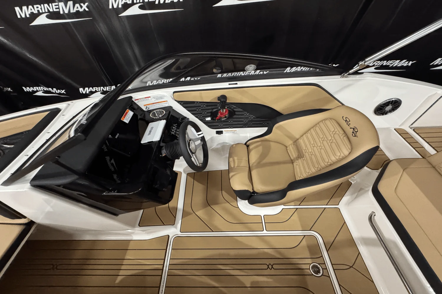 2025 Sea Ray SPX 190 Image Thumbnail #14