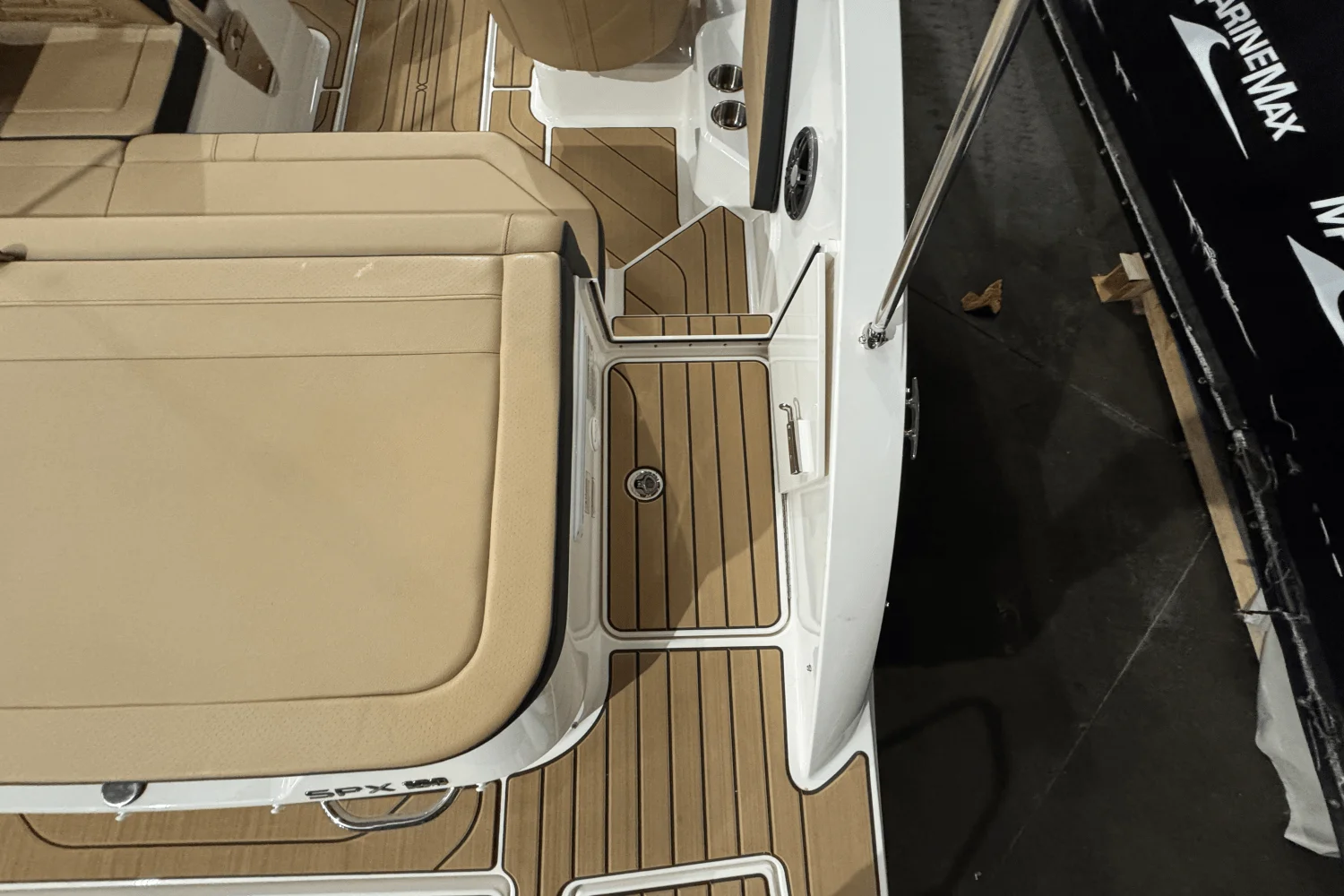 2025 Sea Ray SPX 190 Image Thumbnail #7