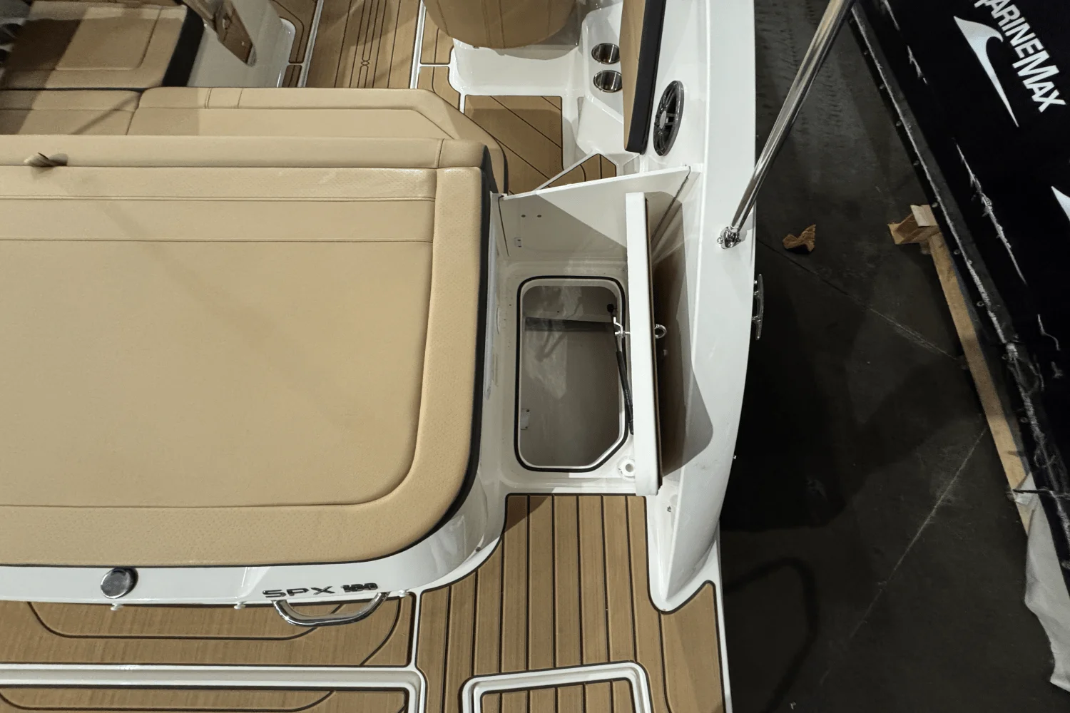 2025 Sea Ray SPX 190 Image Thumbnail #8