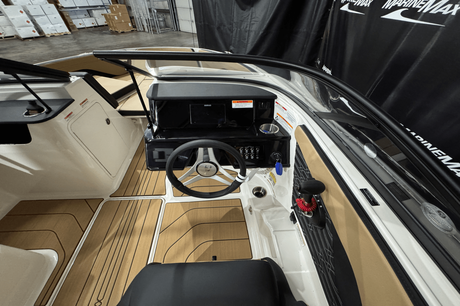 2025 Sea Ray SPX 190 Image Thumbnail #16