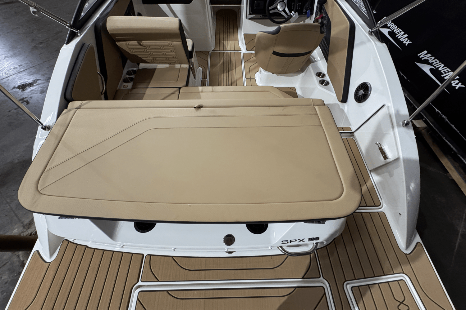 2025 Sea Ray SPX 190 Image Thumbnail #6