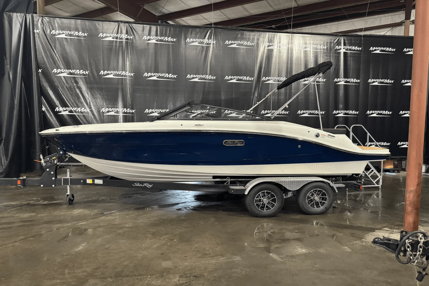 2025 Sea Ray SPX 190 Image Thumbnail #2