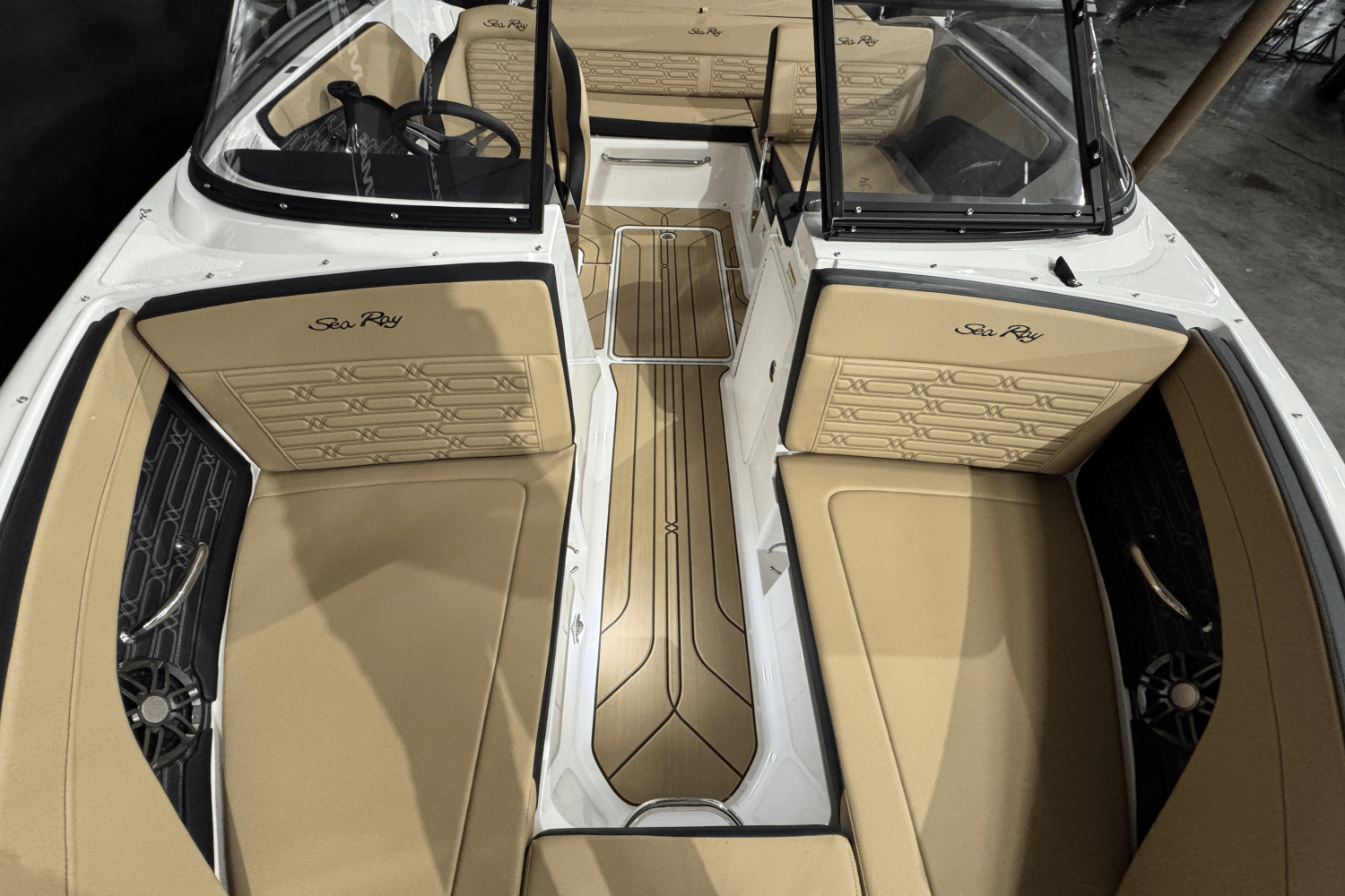 2025 Sea Ray SPX 190 Image Thumbnail #33